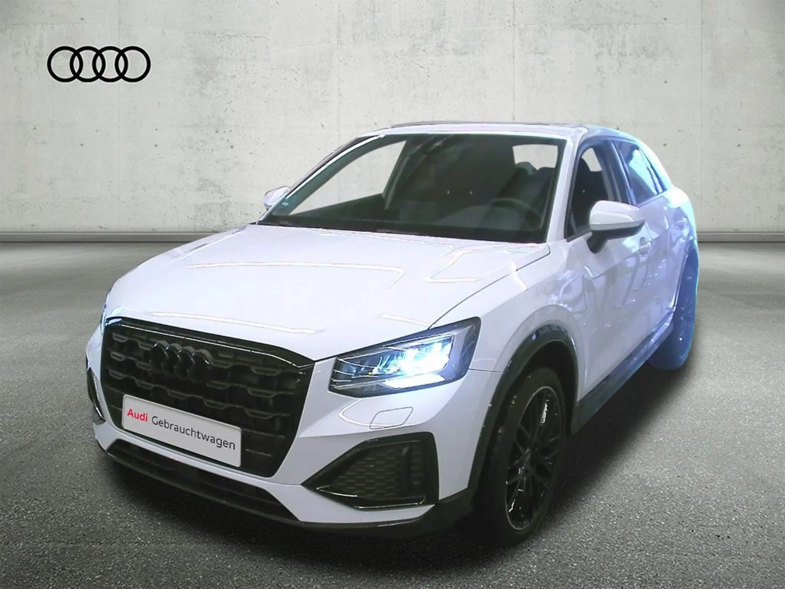 Audi - Q2