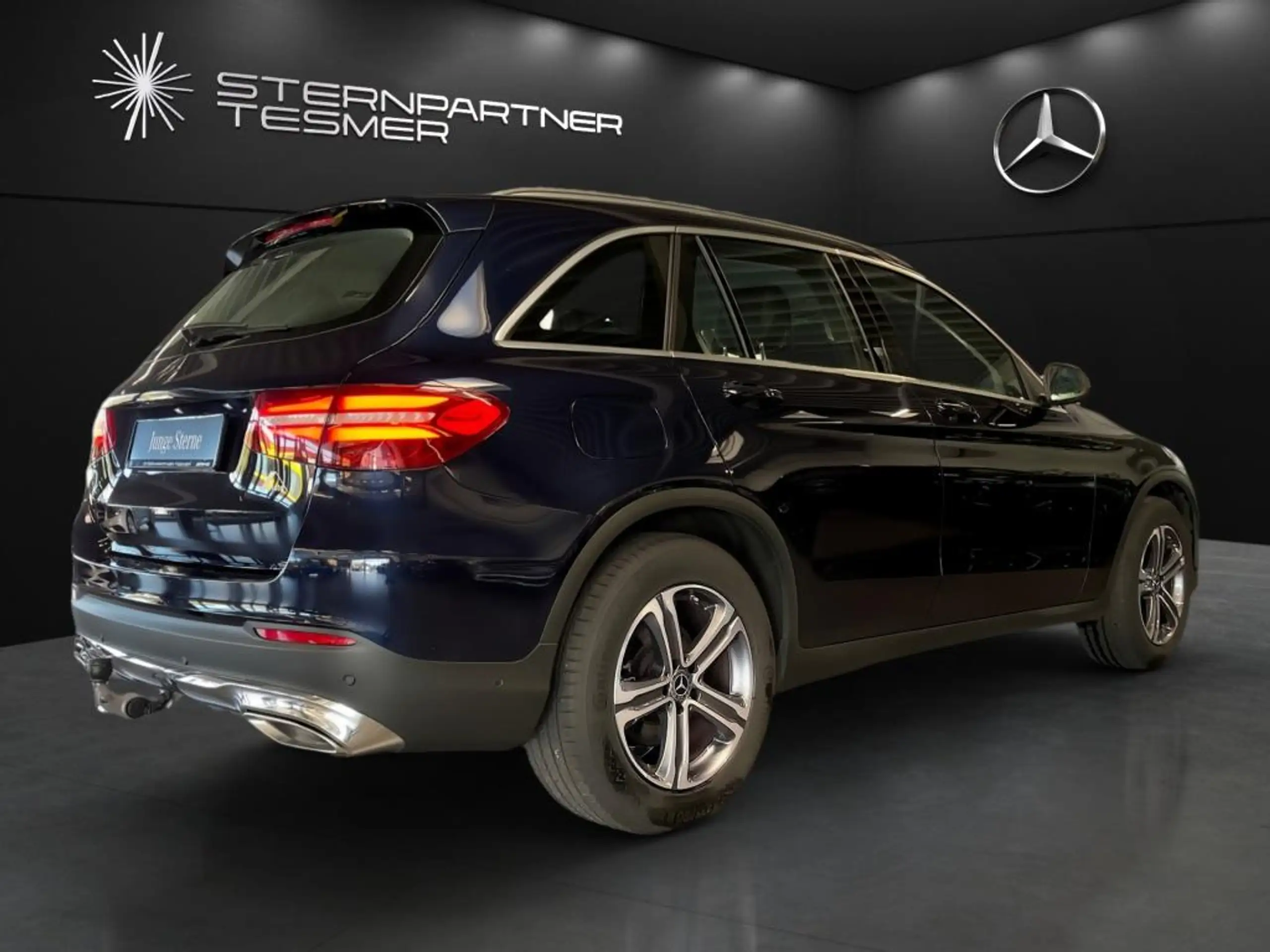 Mercedes-Benz - GLC 250