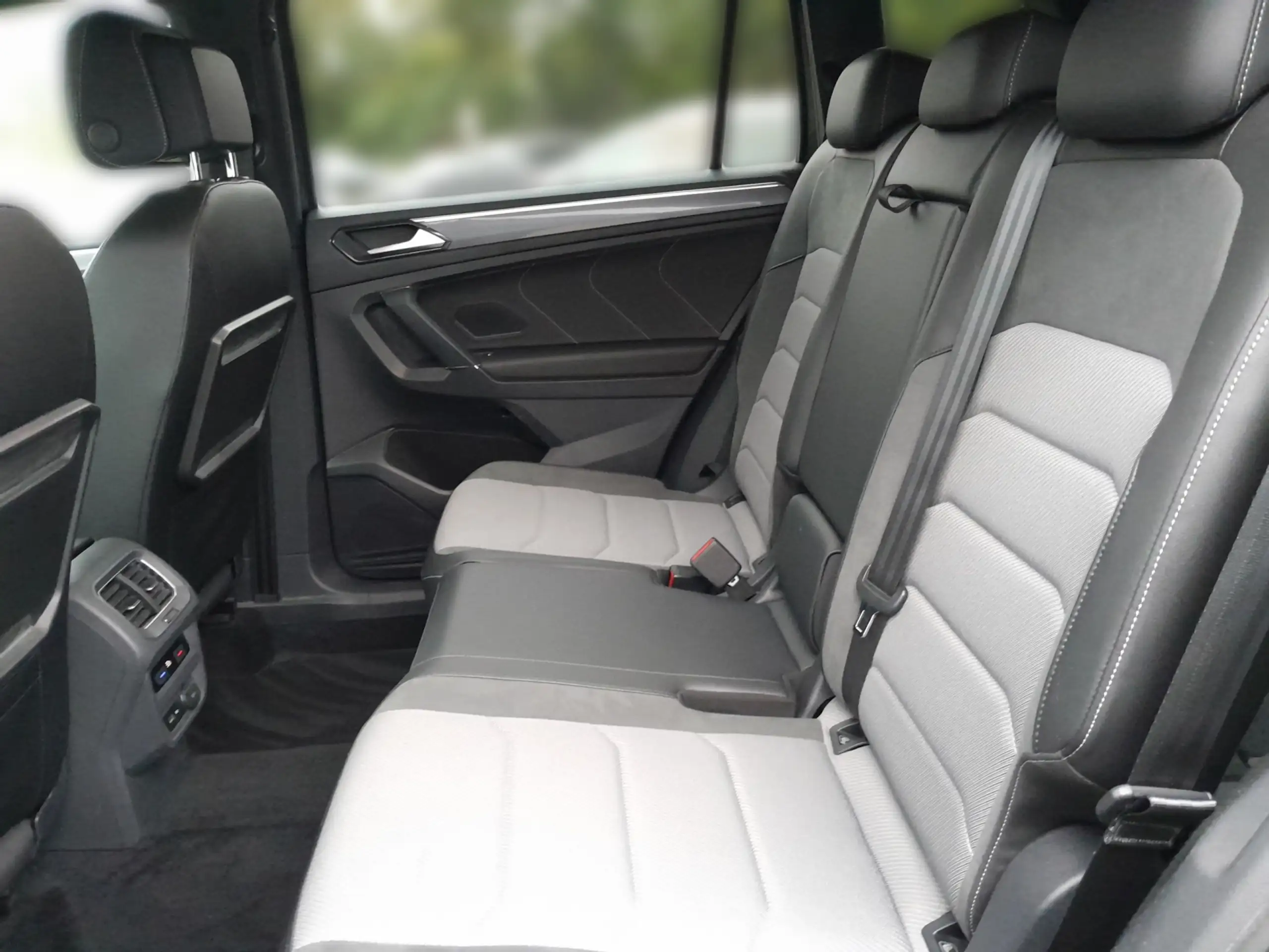 Volkswagen - Tiguan Allspace