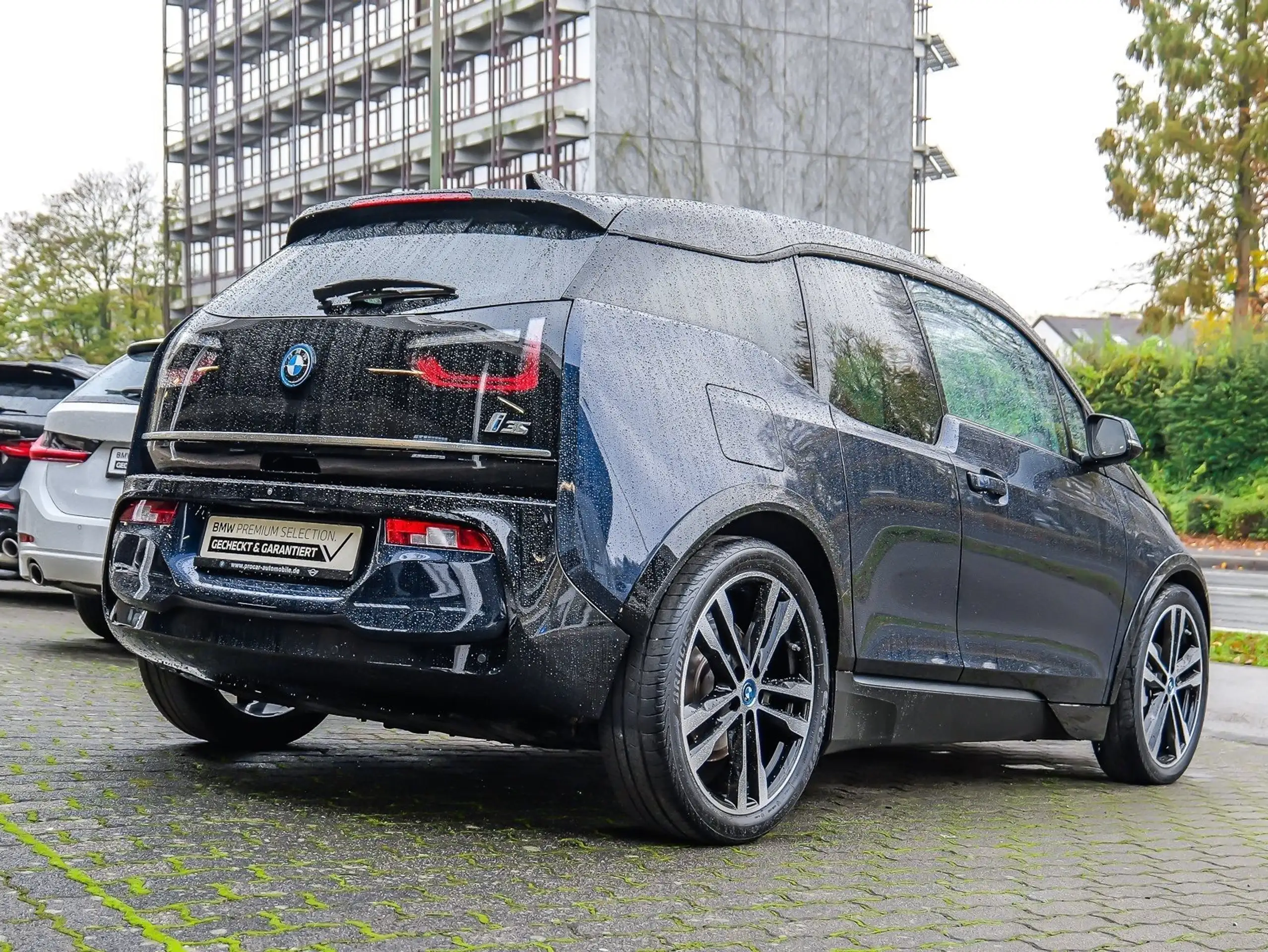 BMW - i3