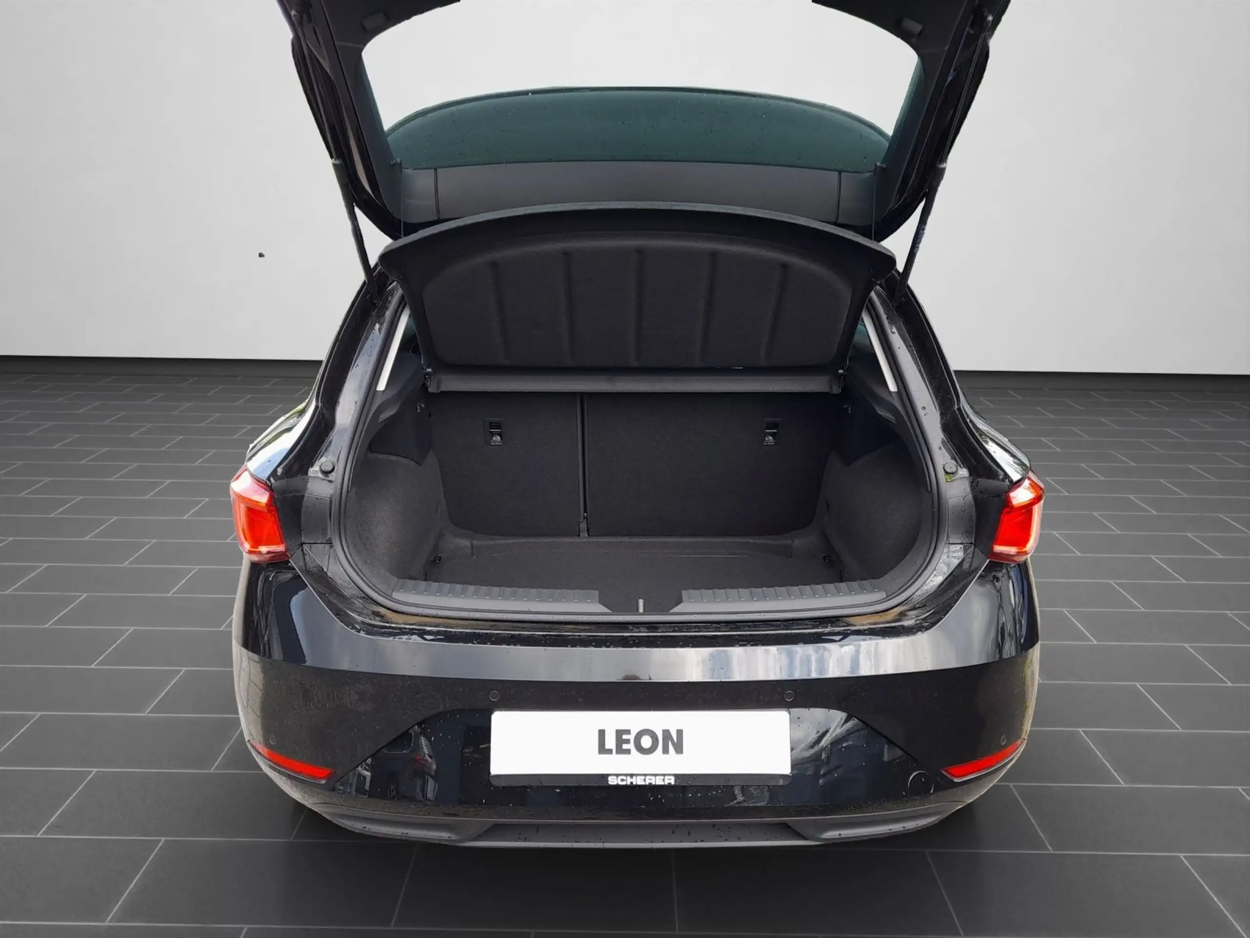 SEAT - Leon