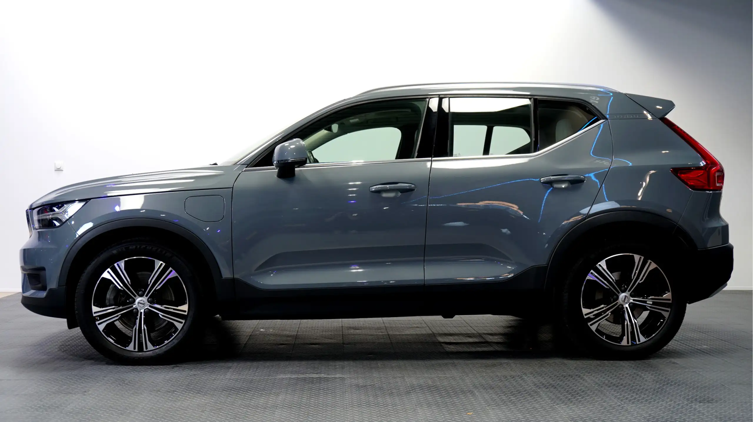 Volvo - XC40