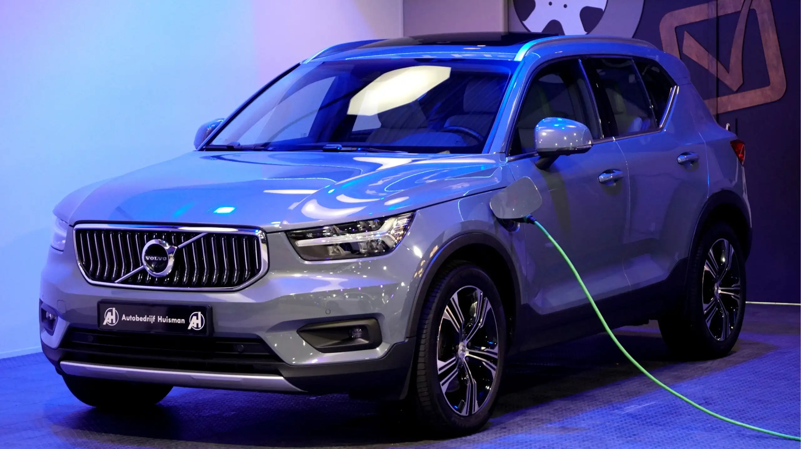 Volvo - XC40