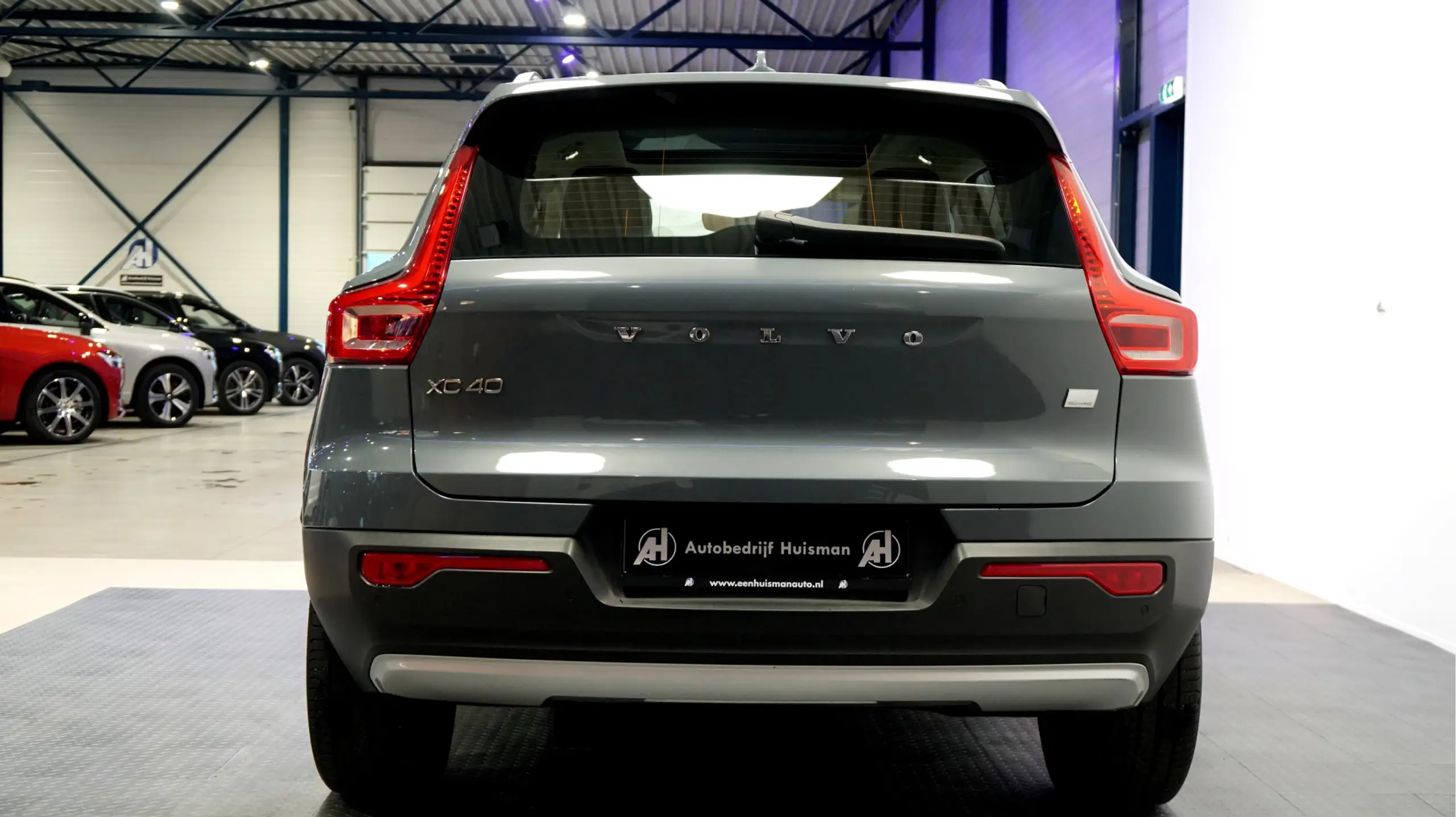 Volvo - XC40