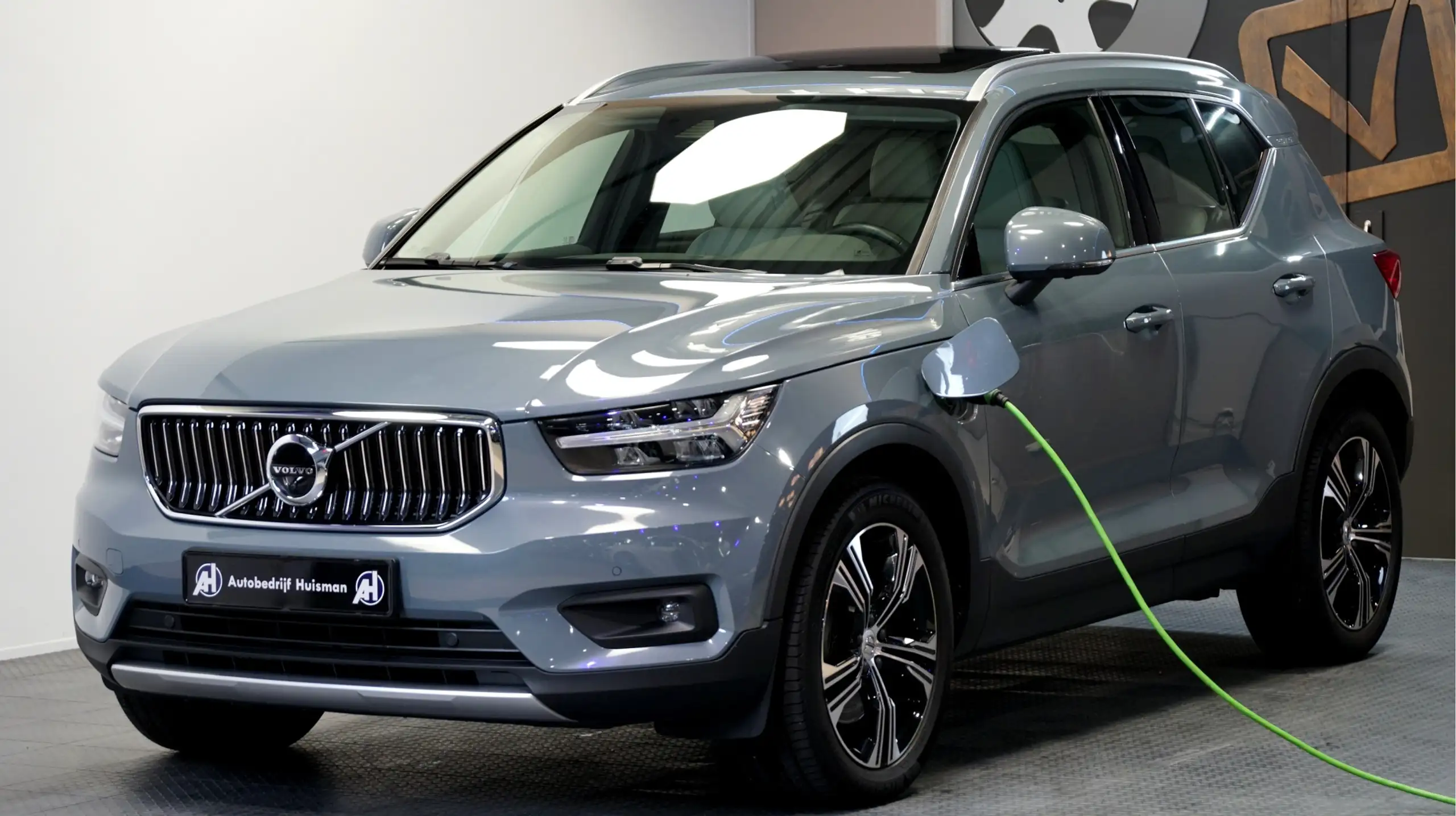 Volvo - XC40