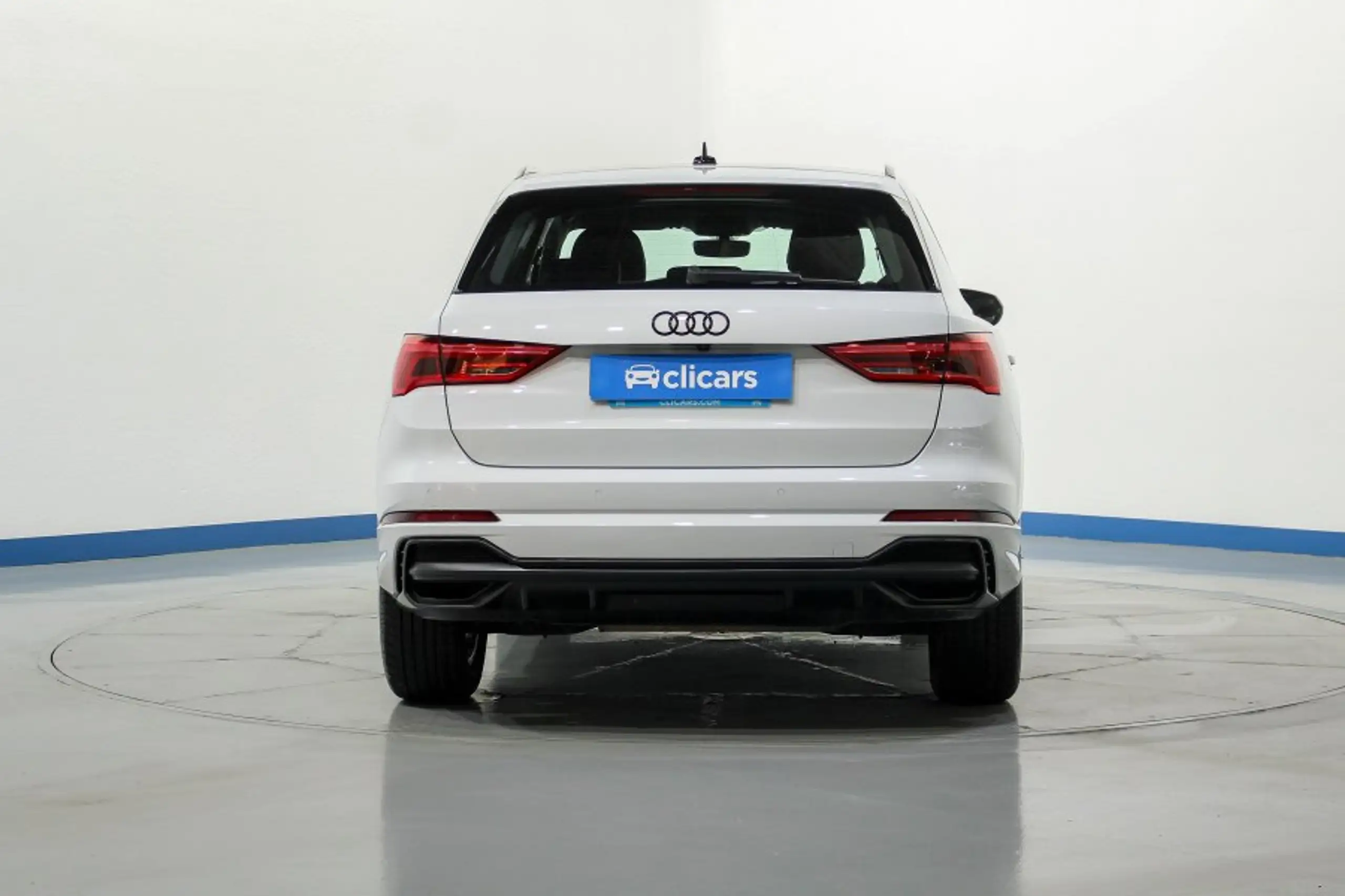 Audi - Q3