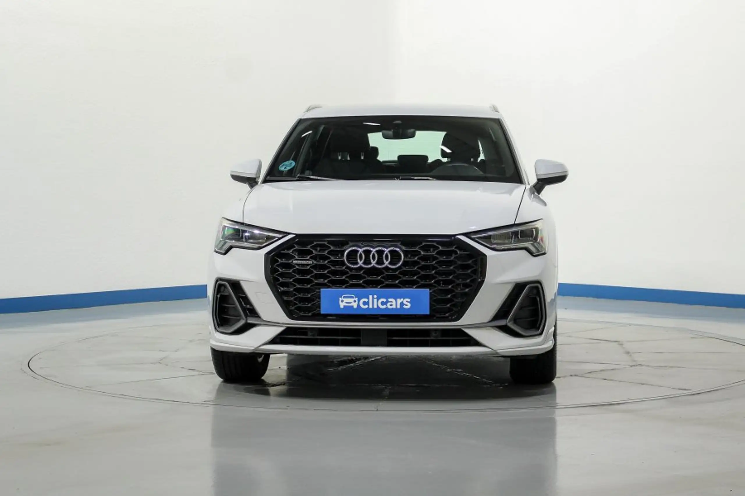 Audi - Q3