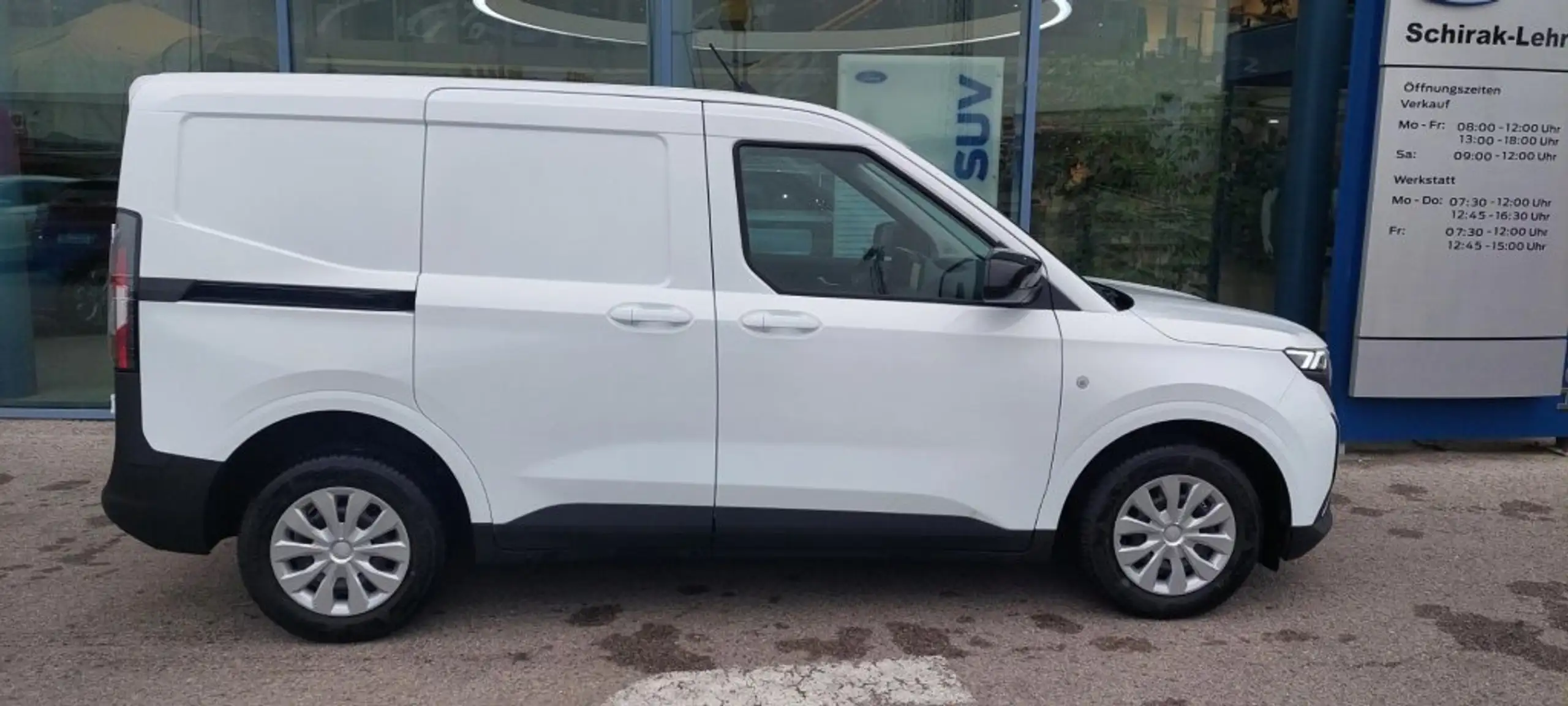 Ford - Transit Courier