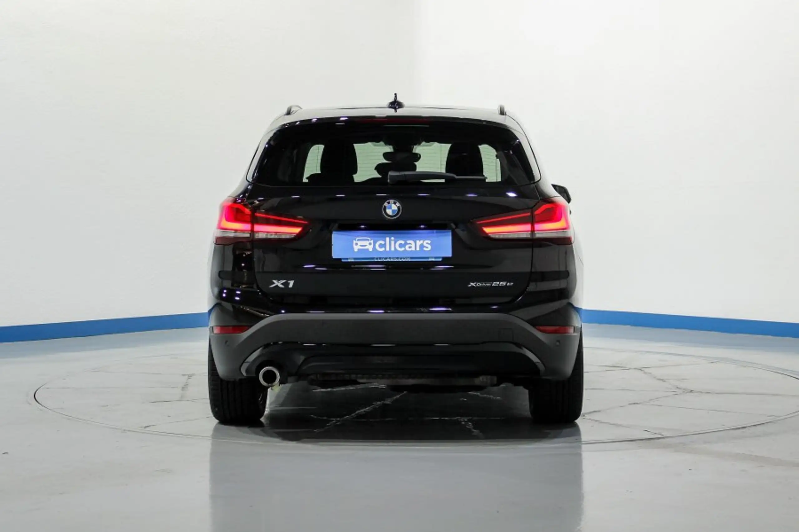 BMW - X1