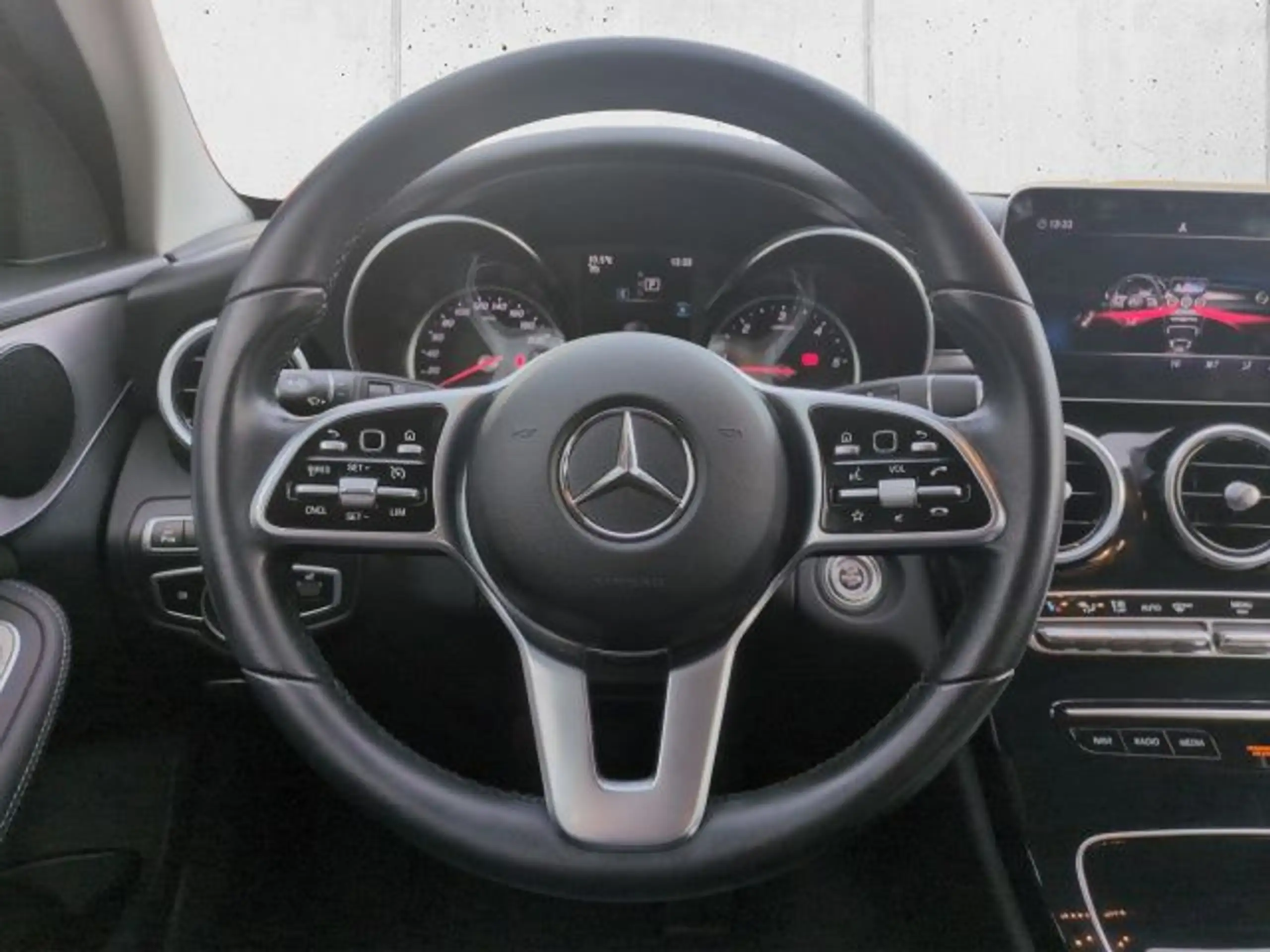 Mercedes-Benz - C 220