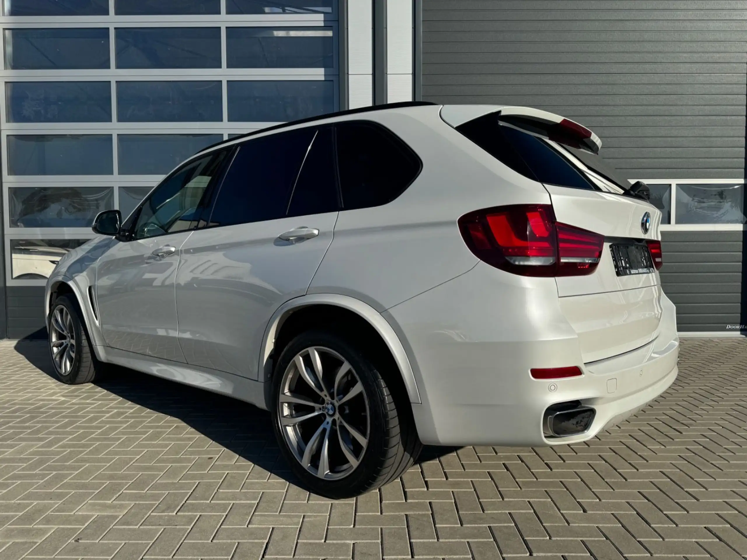 BMW - X5