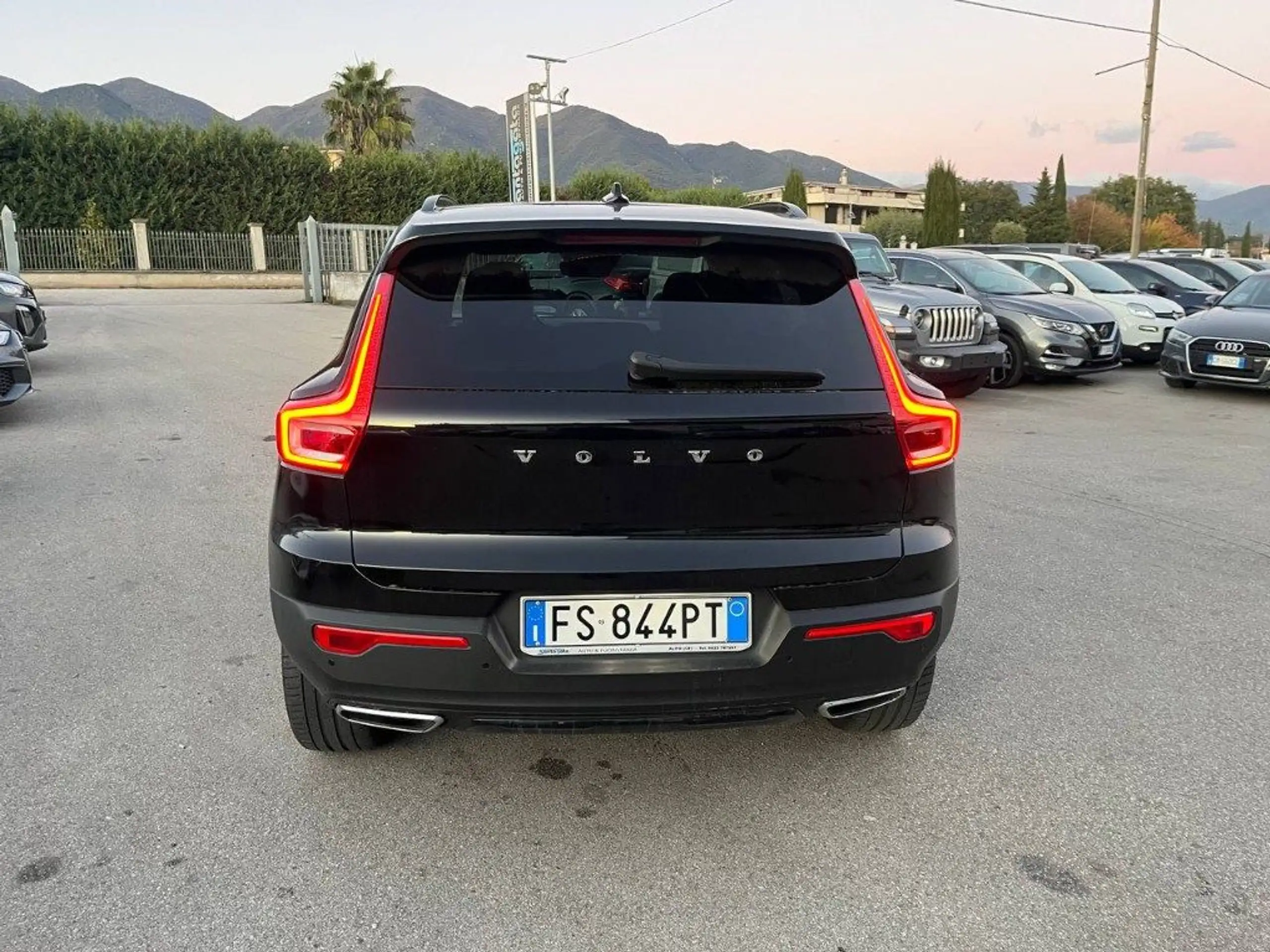 Volvo - XC40