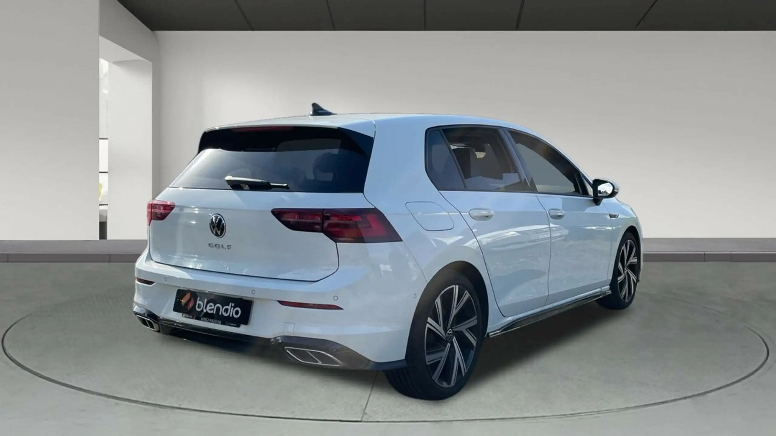 Volkswagen - Golf