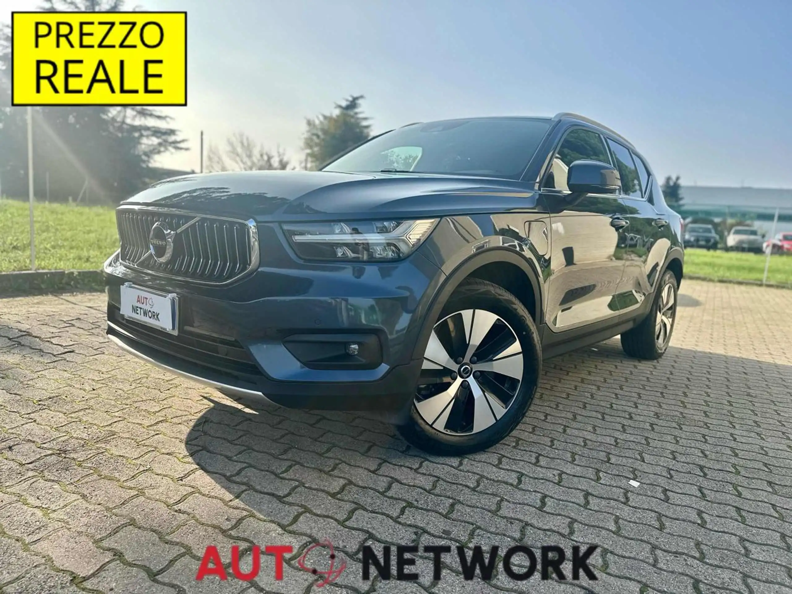 Volvo - XC40