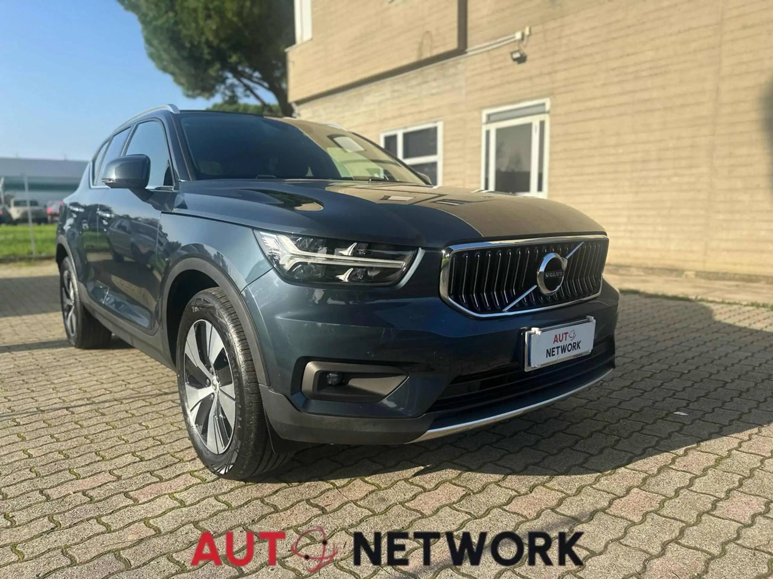 Volvo - XC40