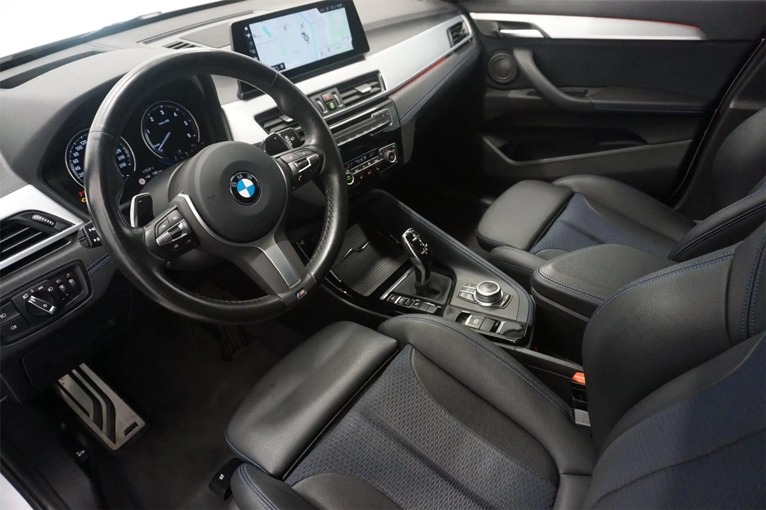 BMW - X1