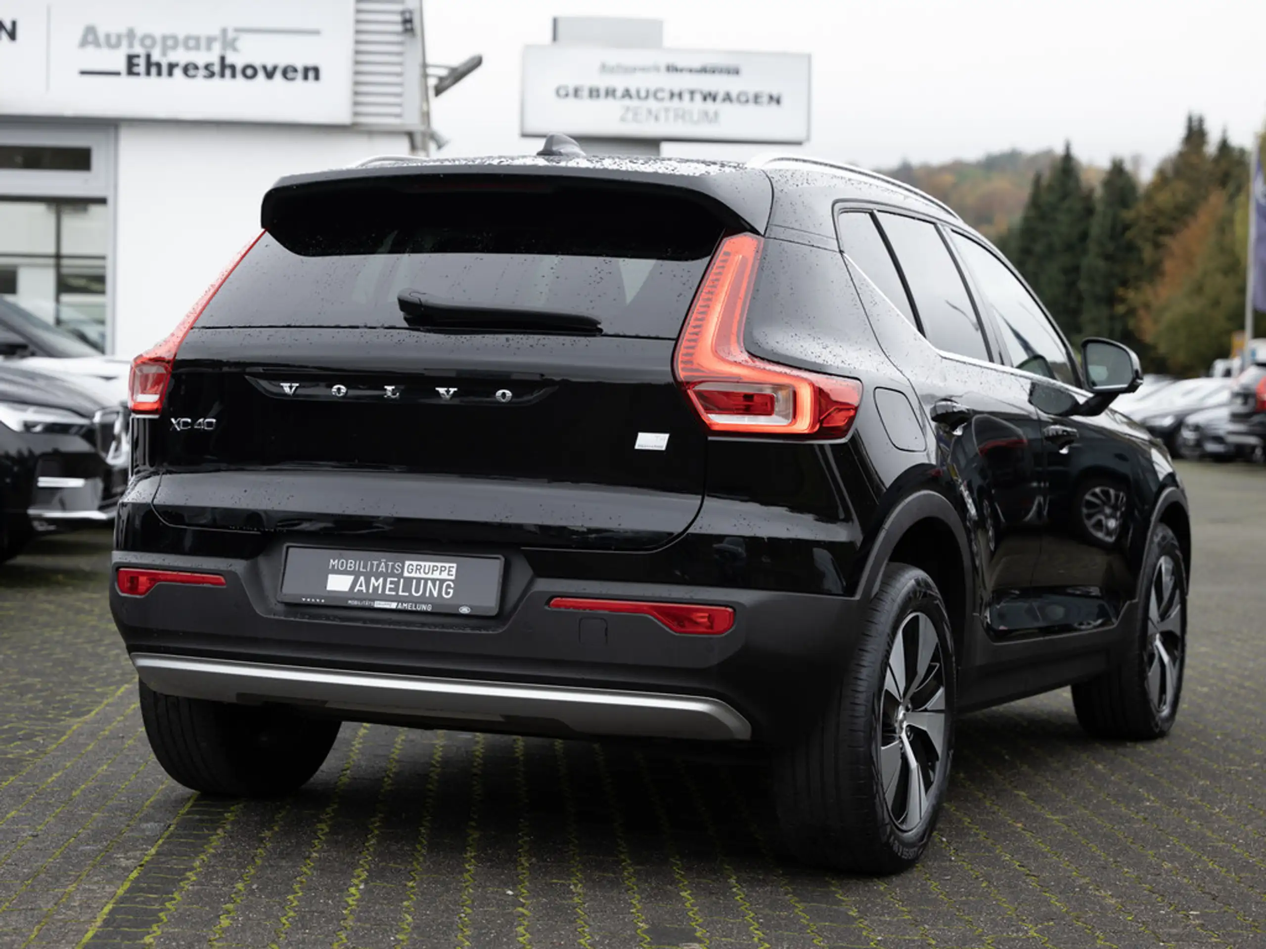 Volvo - XC40