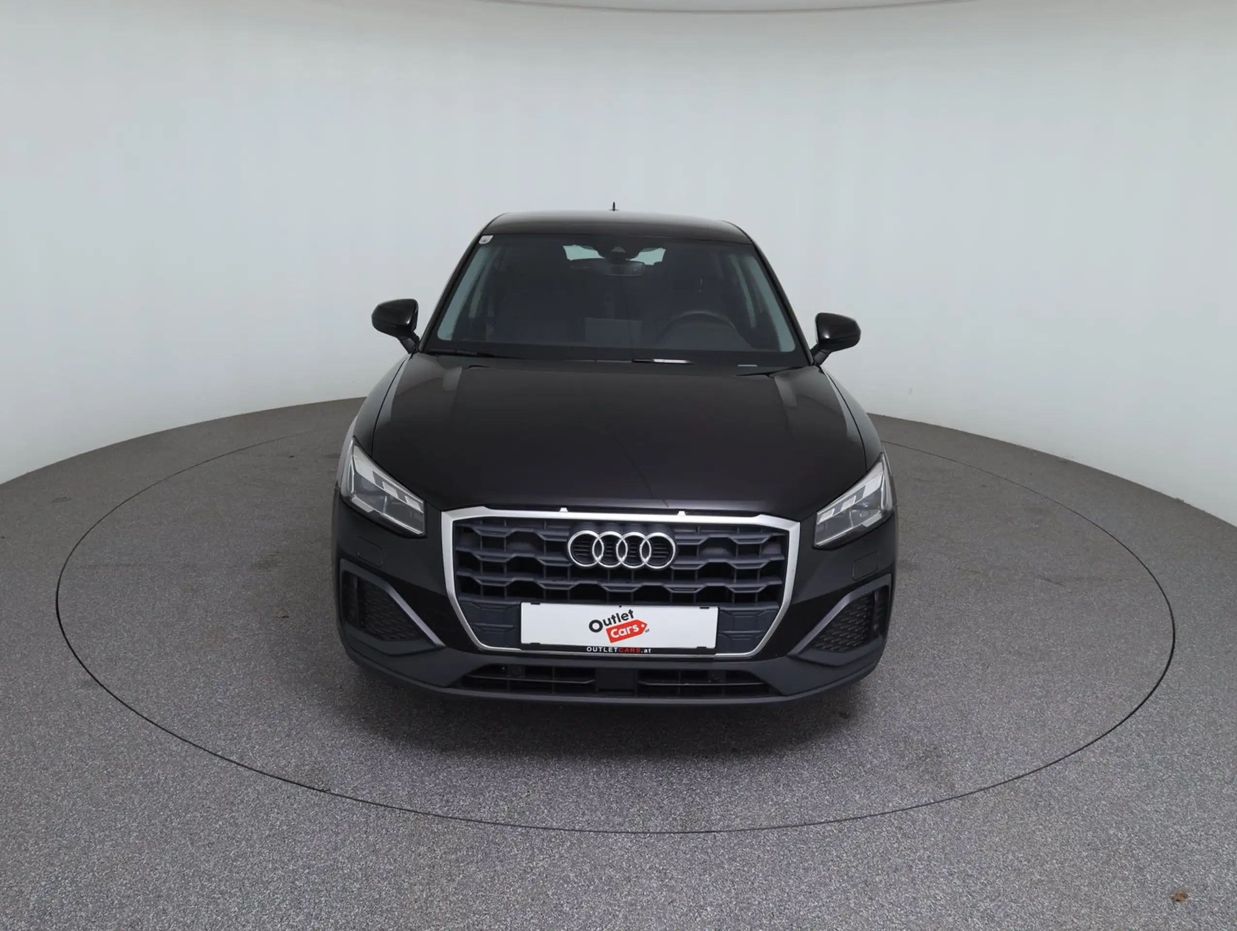 Audi - Q2