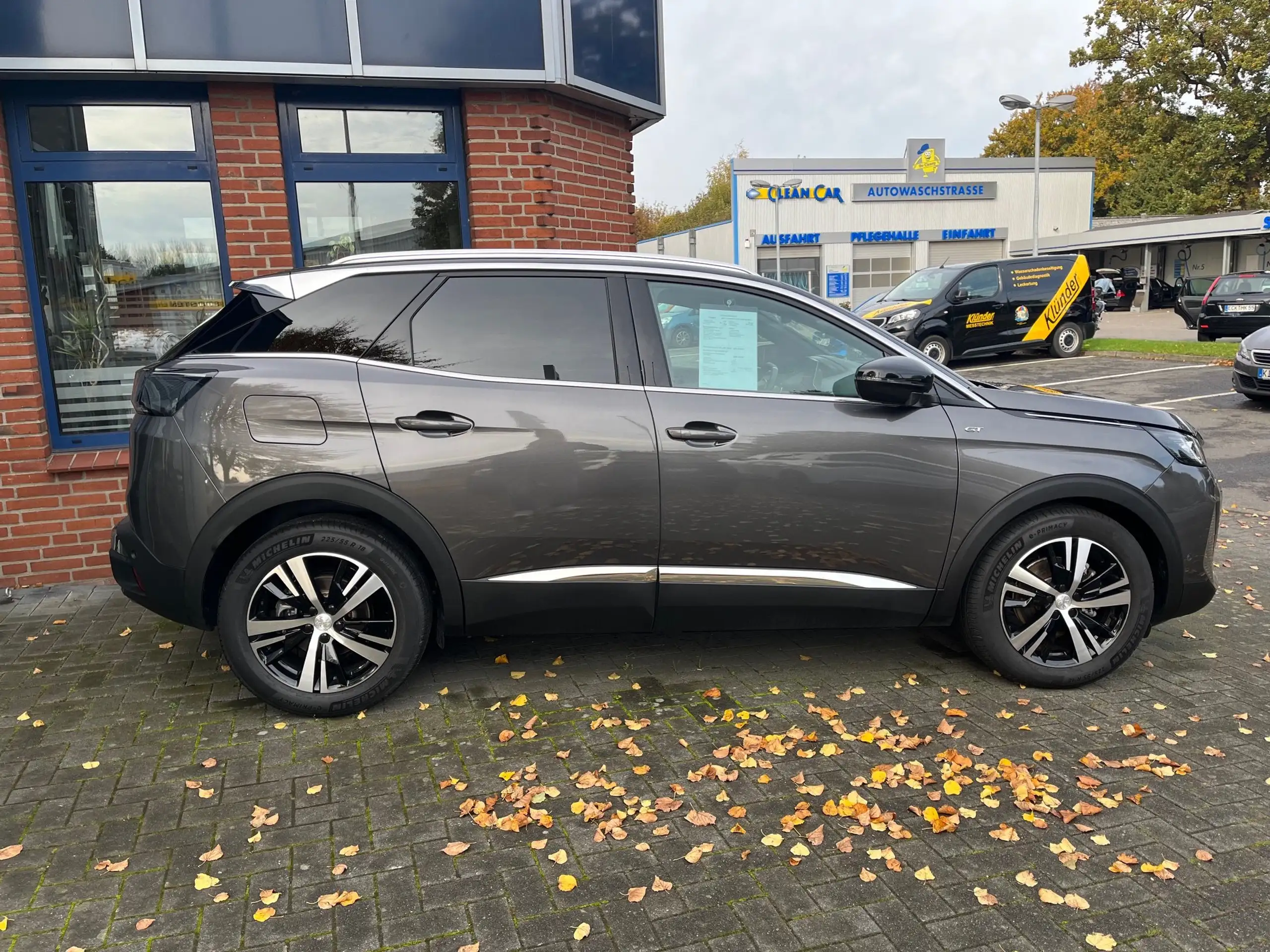 Peugeot - 3008