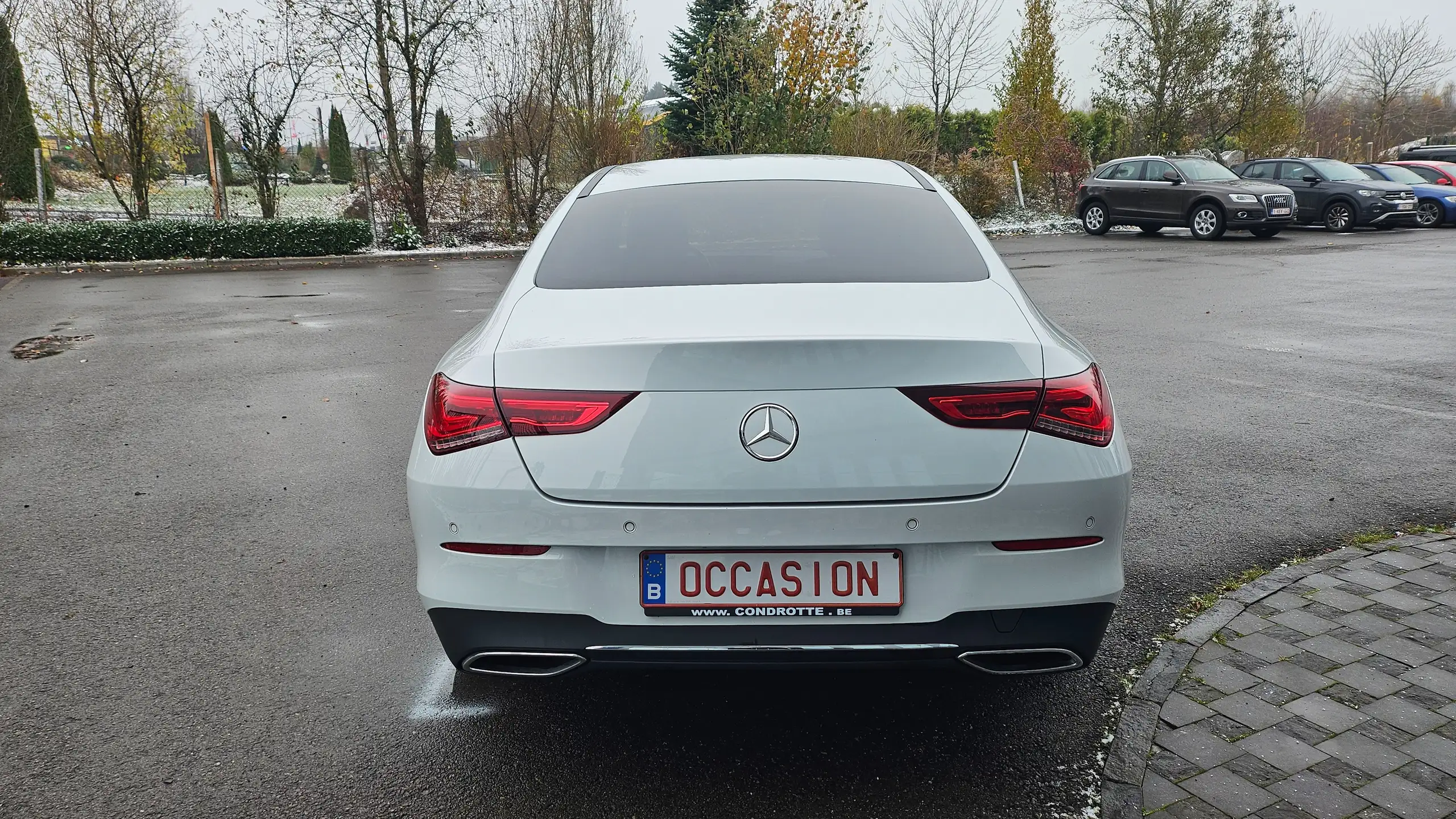 Mercedes-Benz - CLA 180