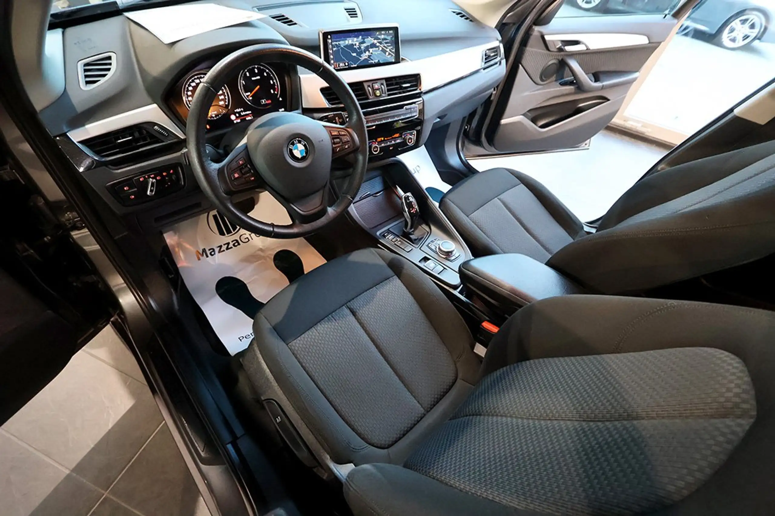 BMW - X1