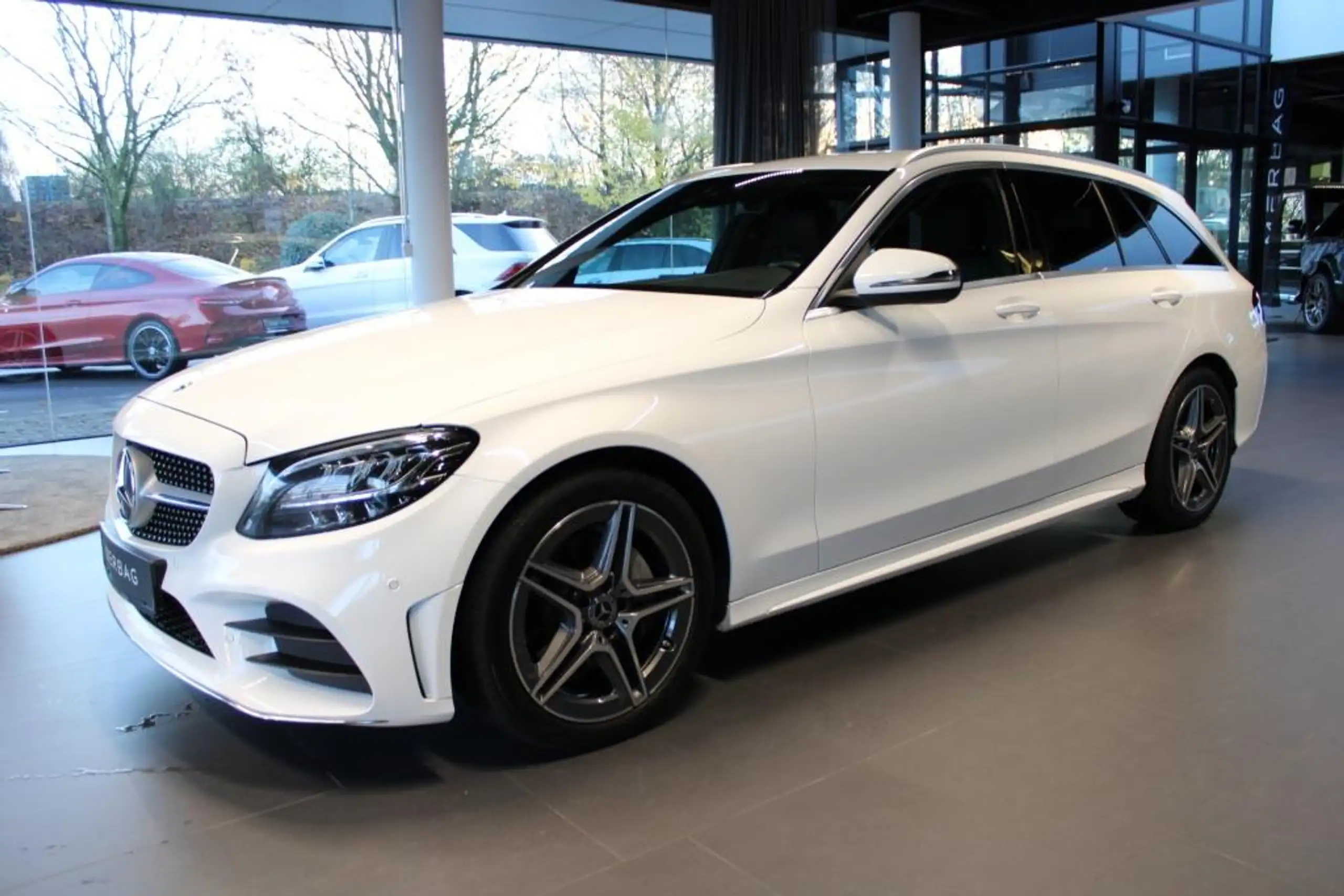 Mercedes-Benz - C 220