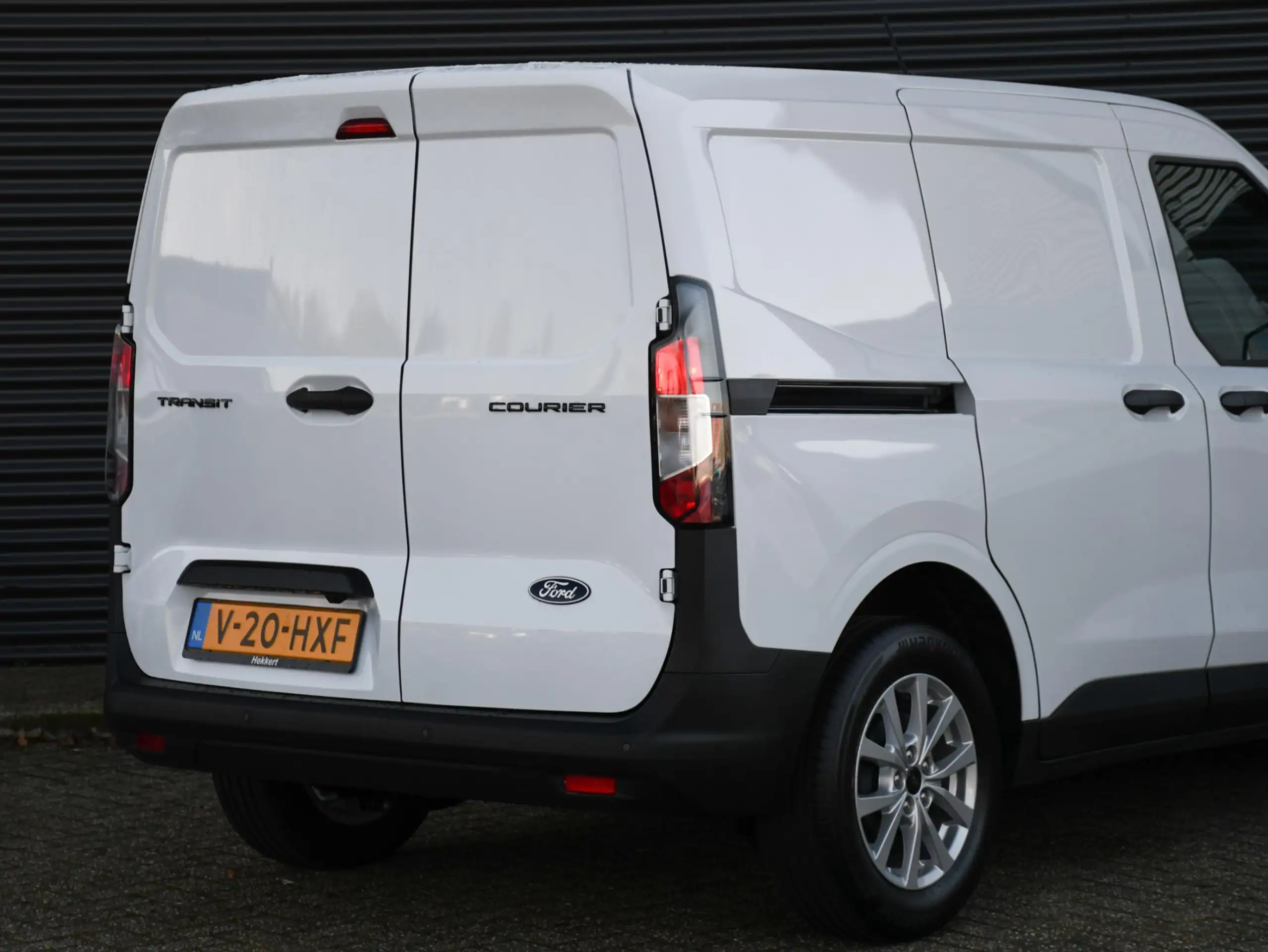 Ford - Transit Courier