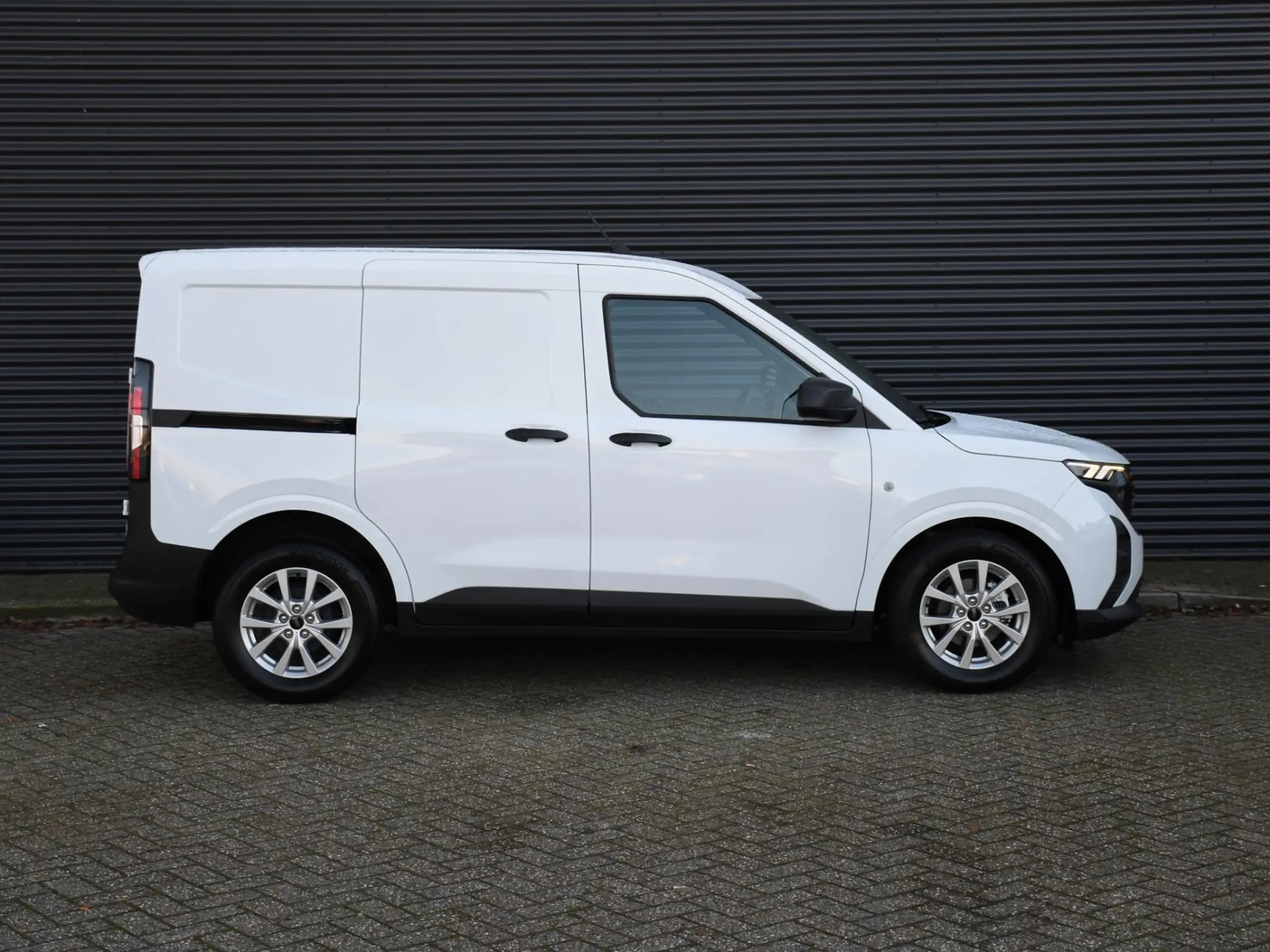 Ford - Transit Courier