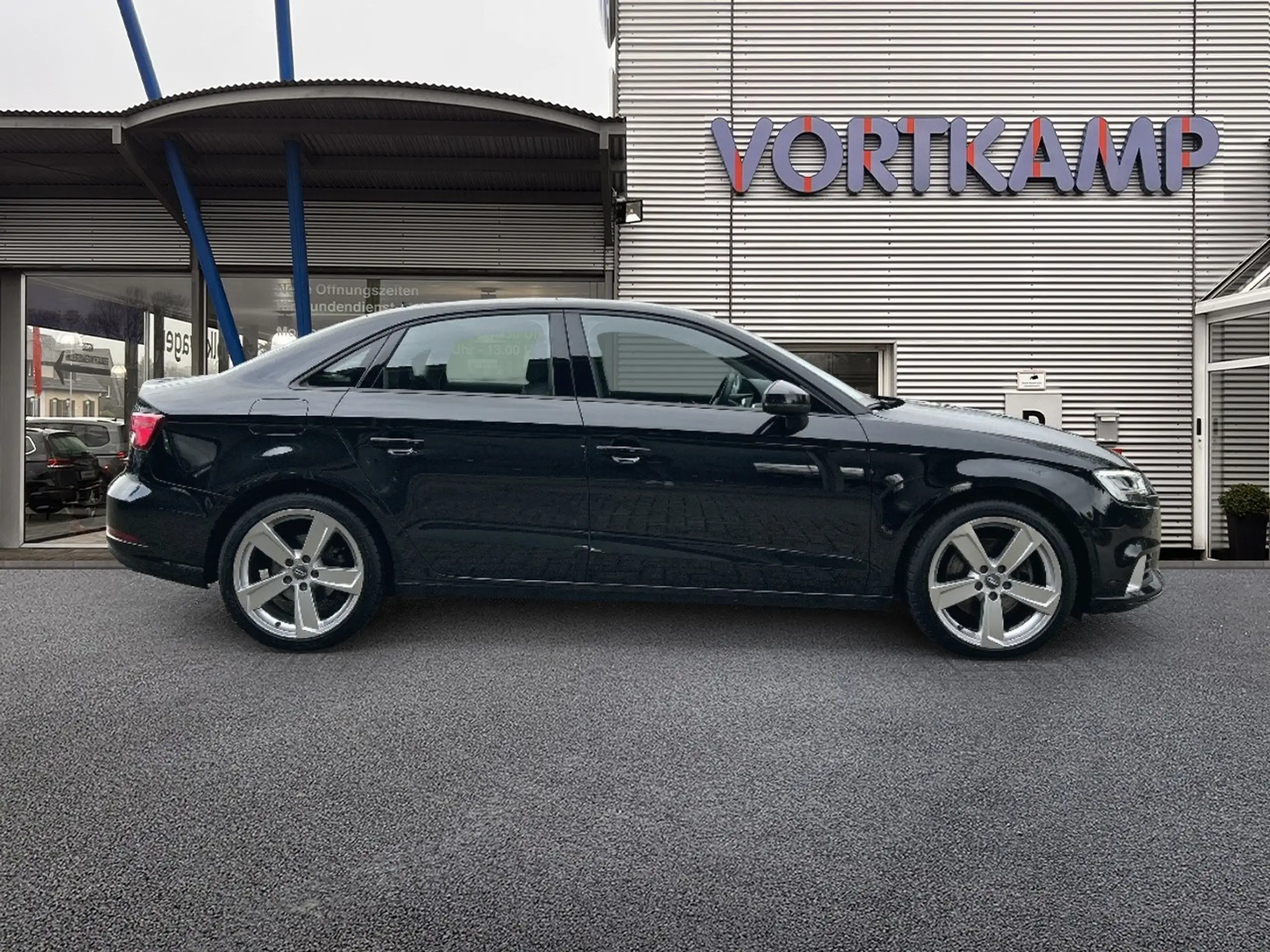 Audi - A3