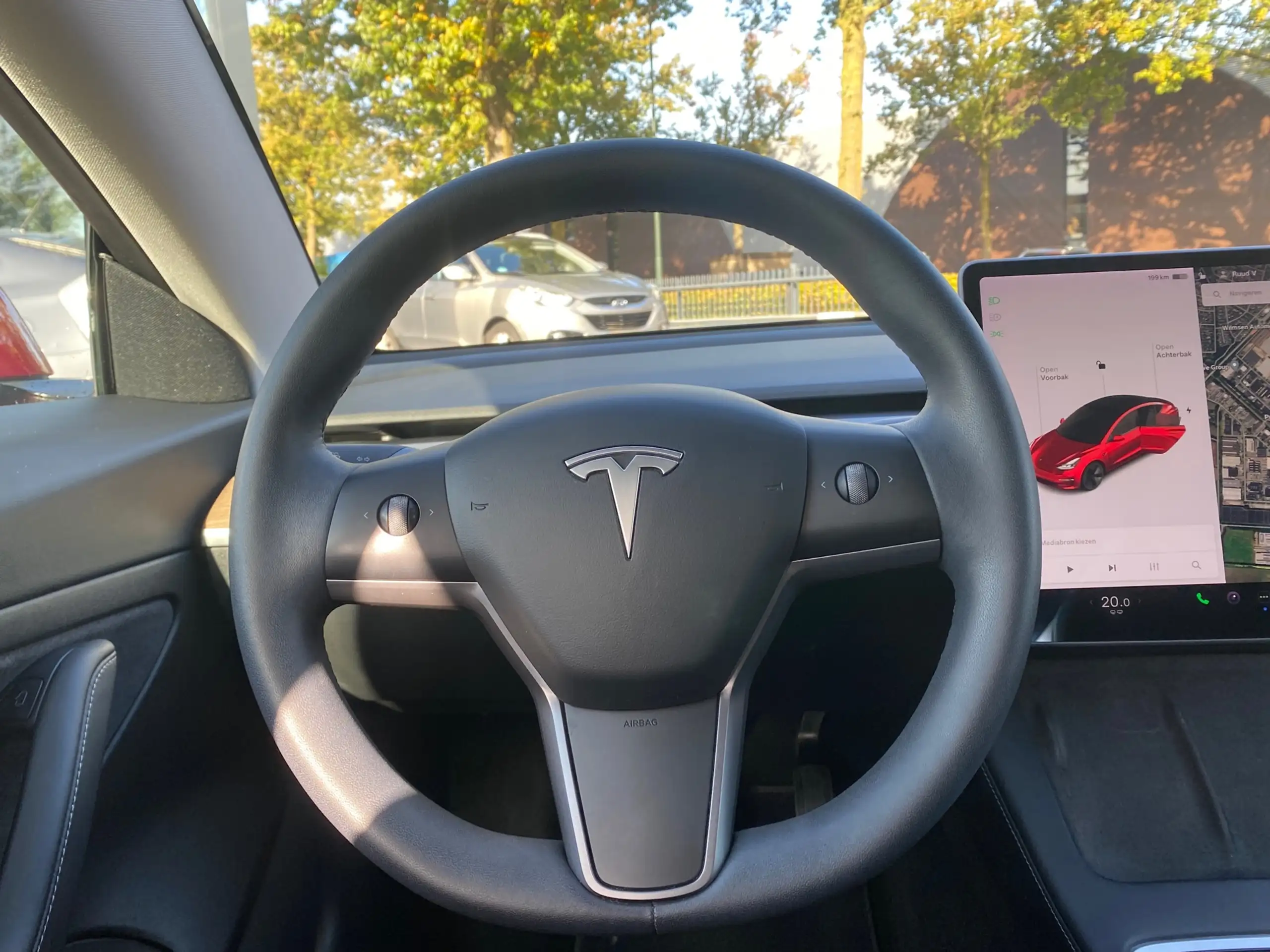 Tesla - Model 3