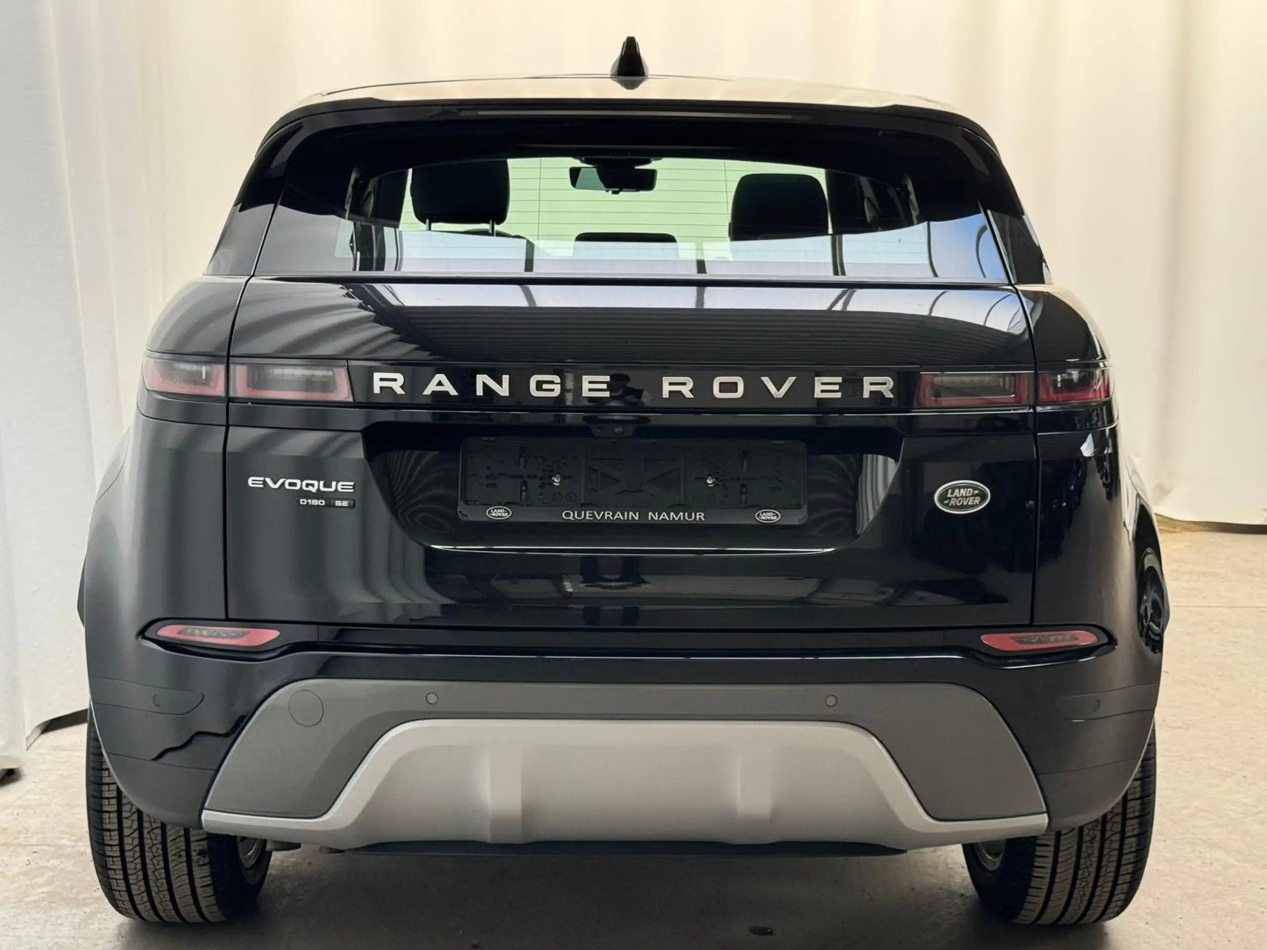 Land Rover - Range Rover Evoque