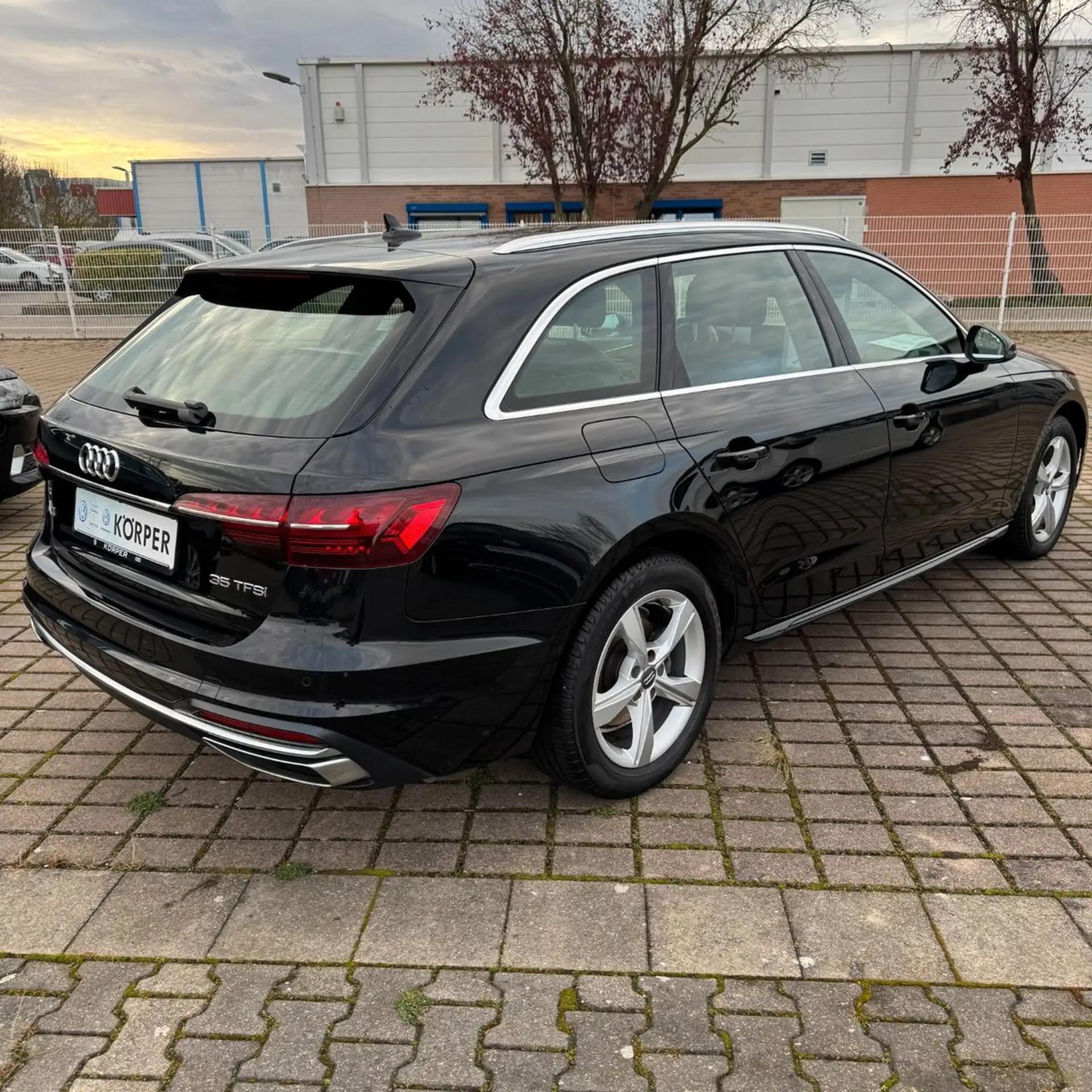 Audi - A4