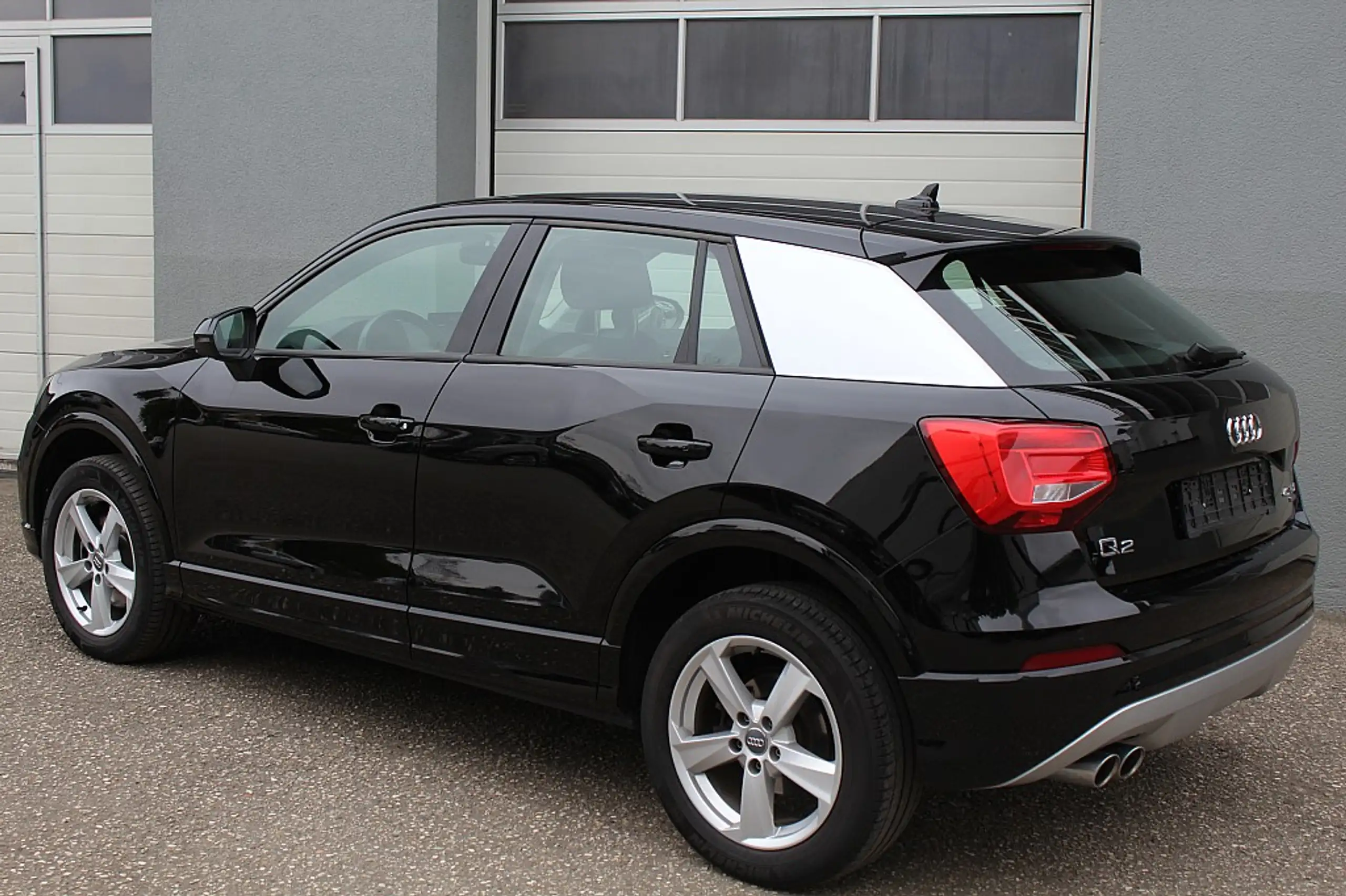 Audi - Q2