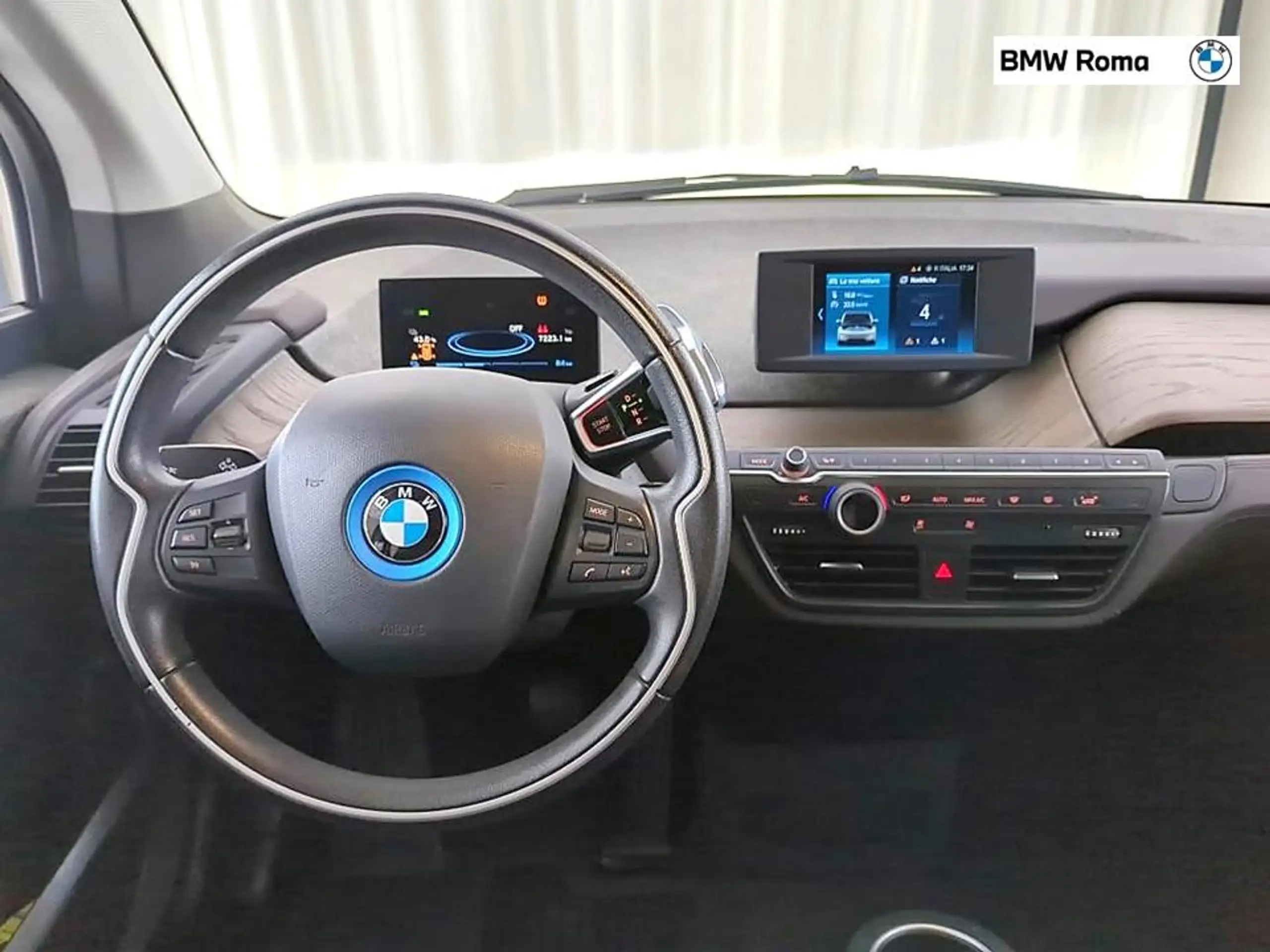 BMW - i3