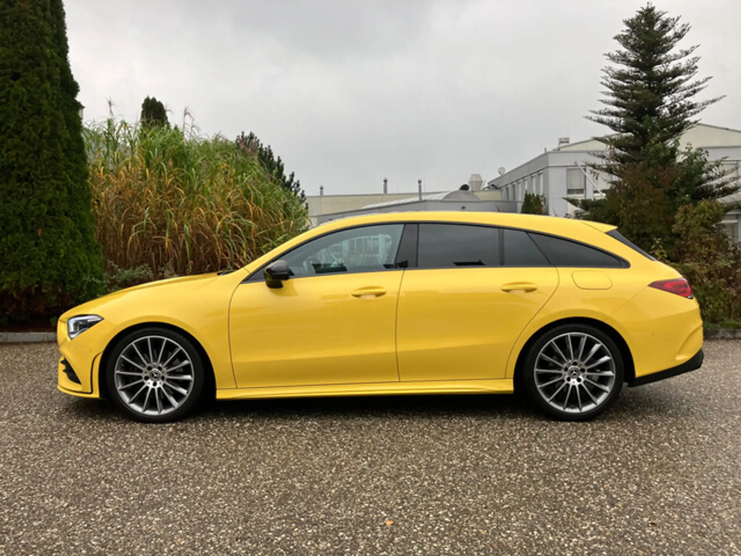 Mercedes-Benz - CLA 200