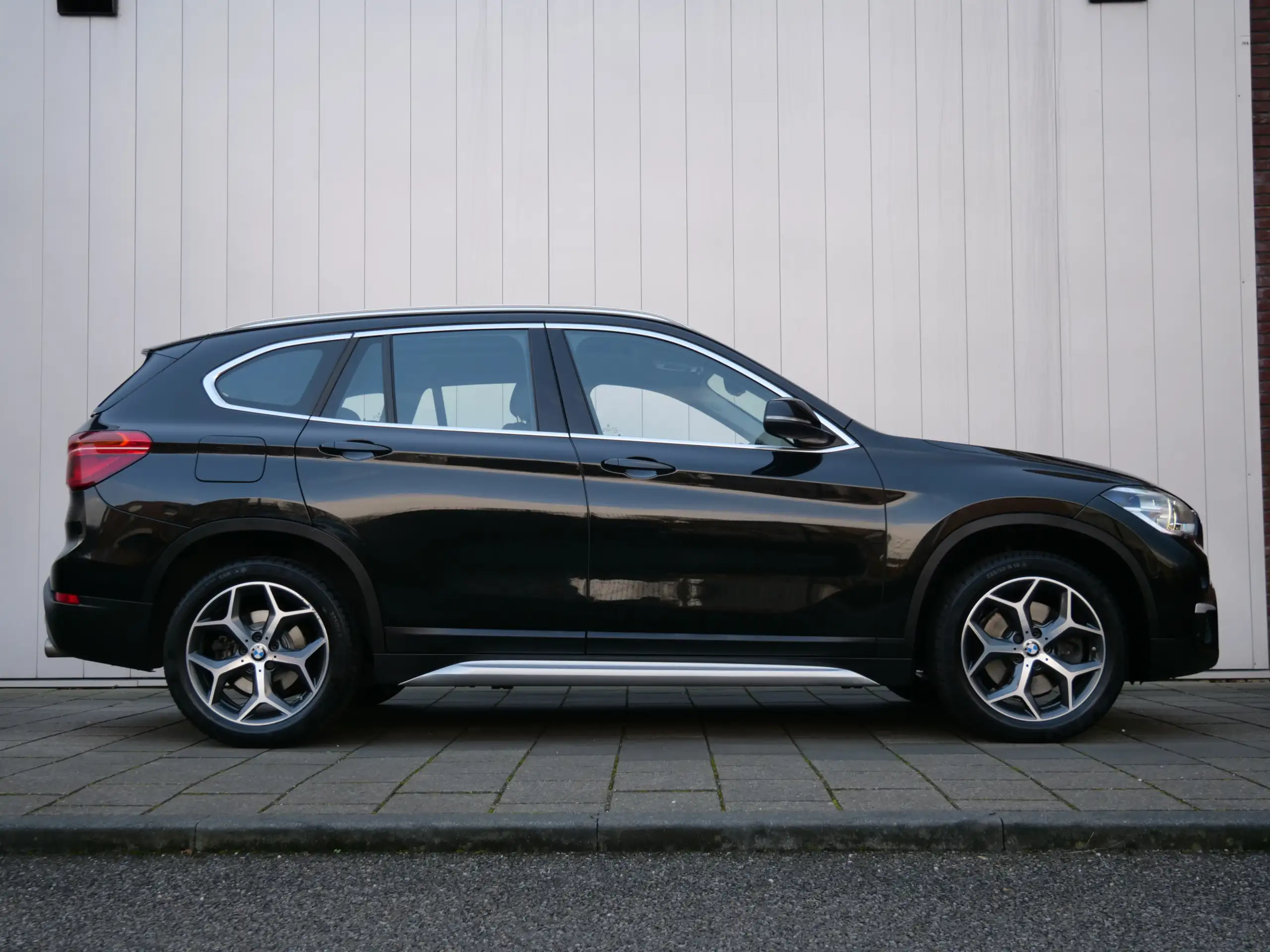 BMW - X1