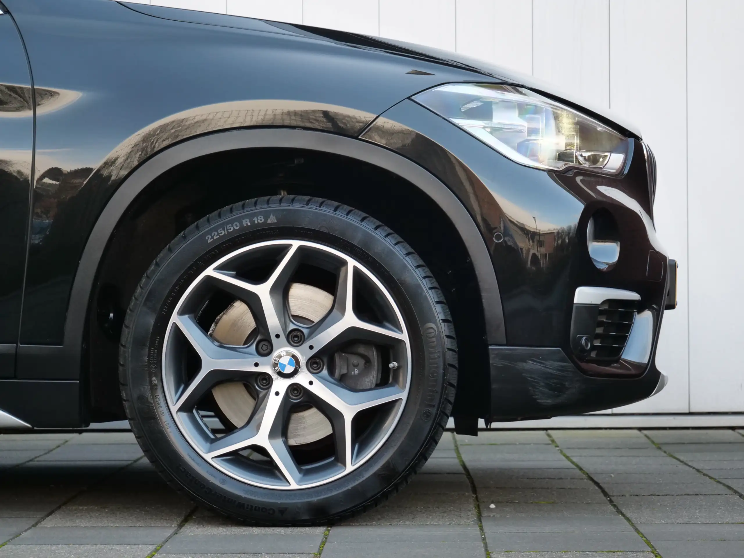 BMW - X1