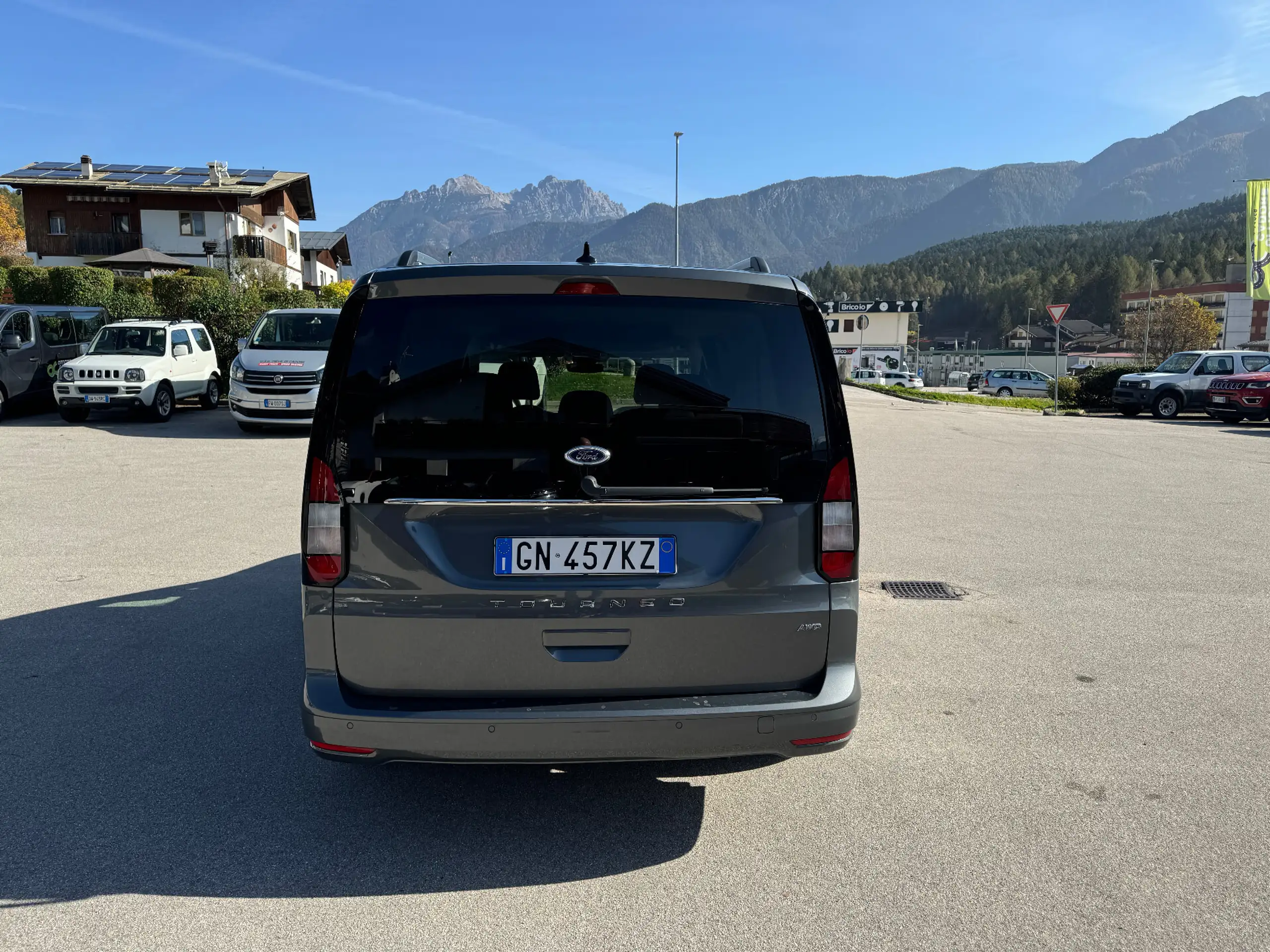 Ford - Tourneo Connect