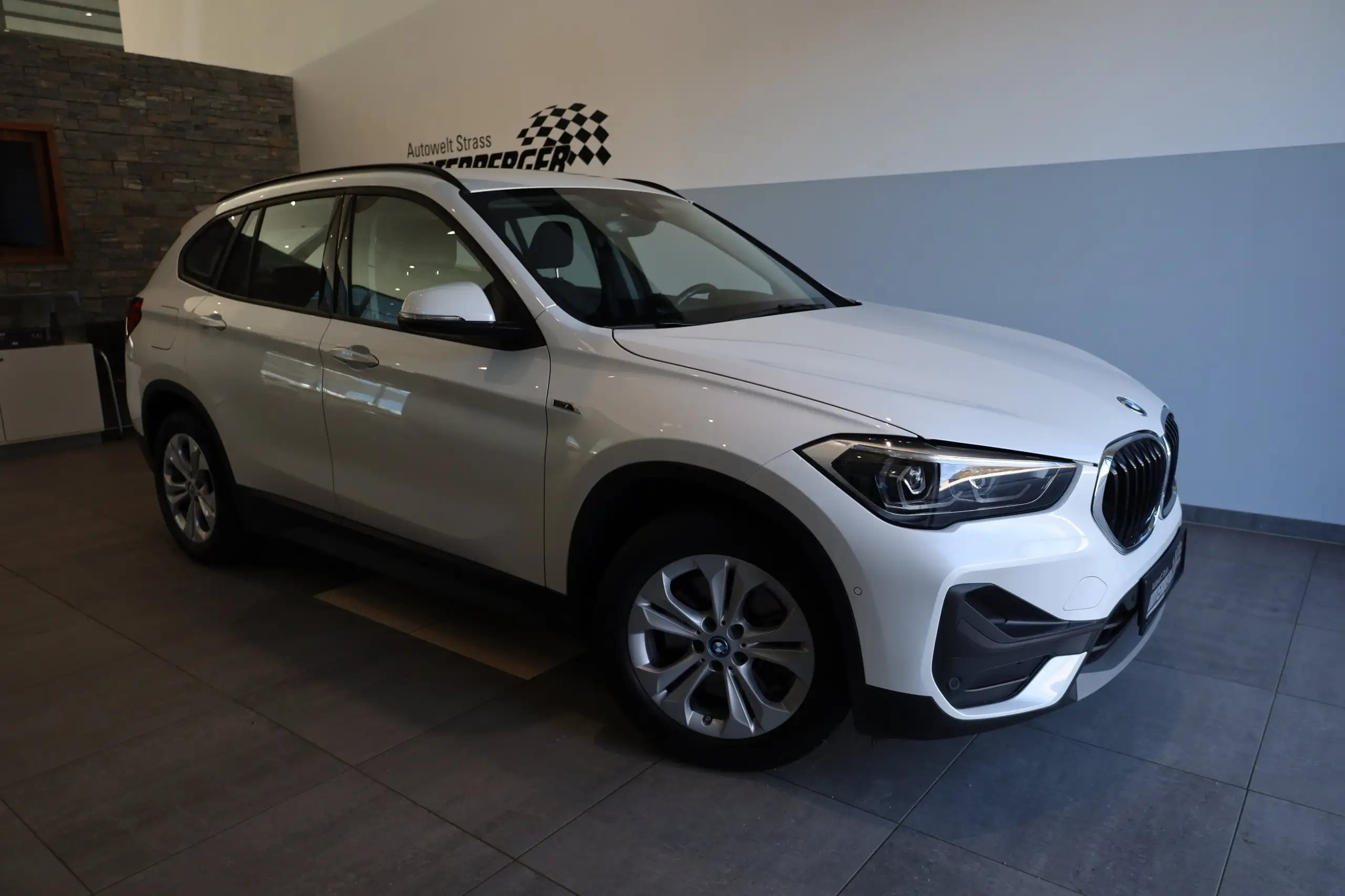 BMW - X1