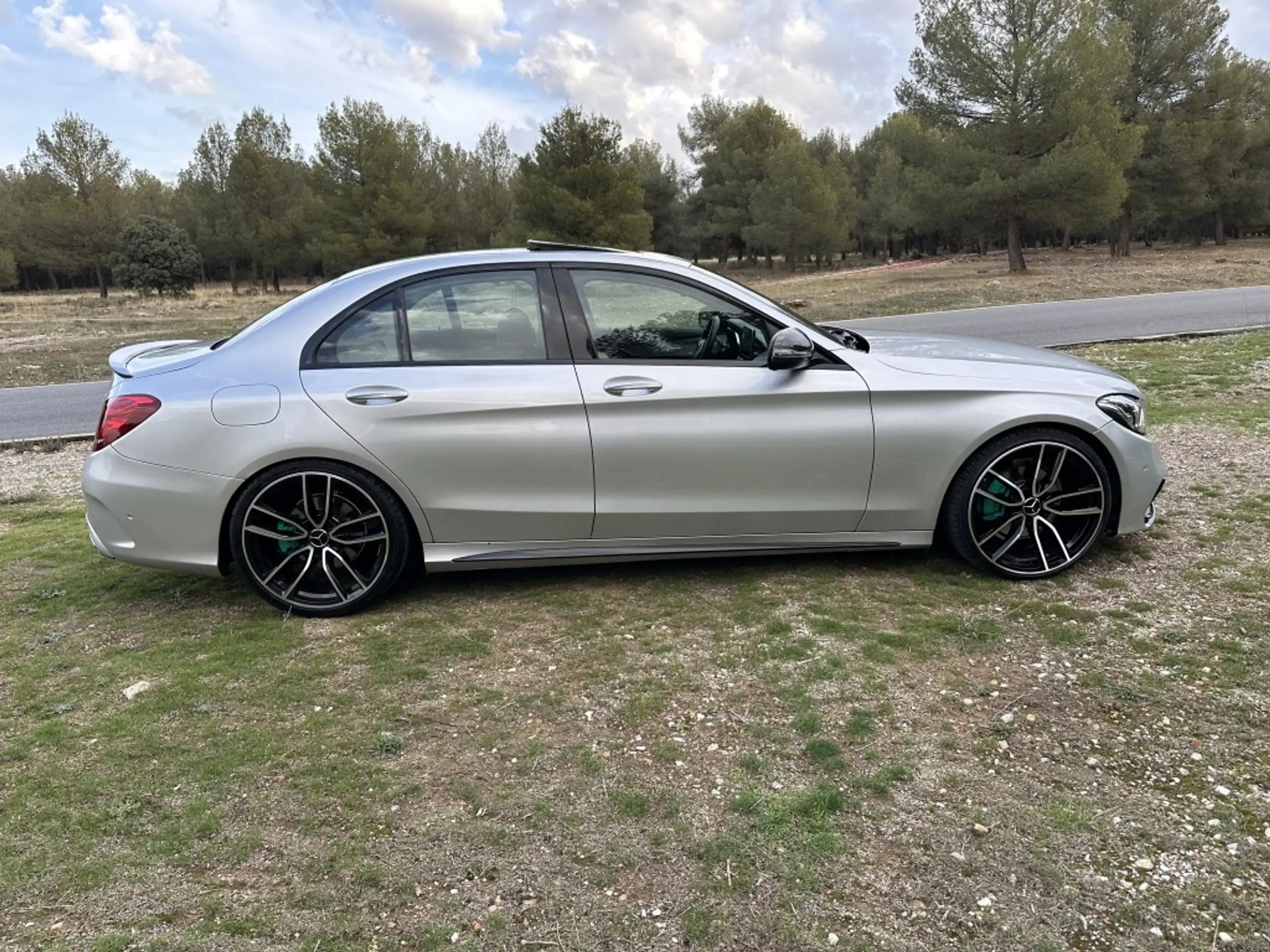 Mercedes-Benz - C 220