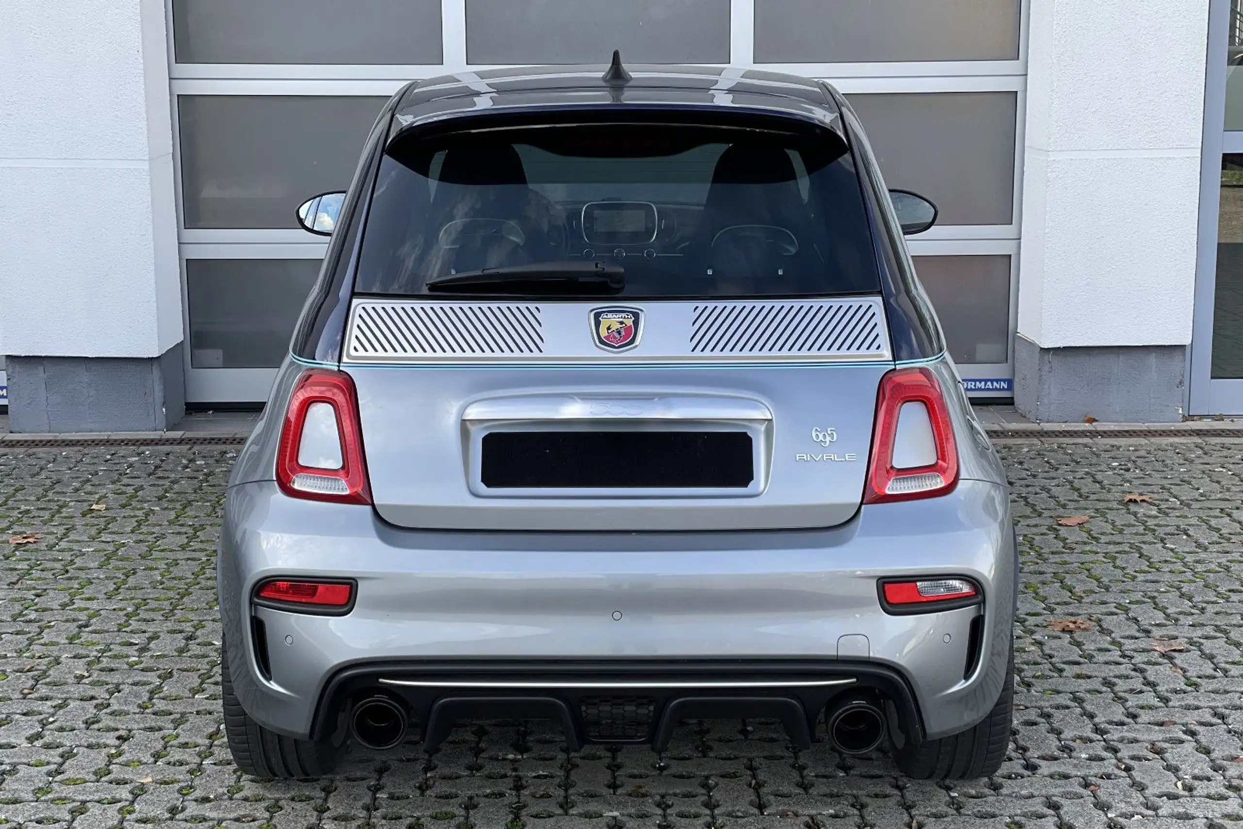 Abarth - 695