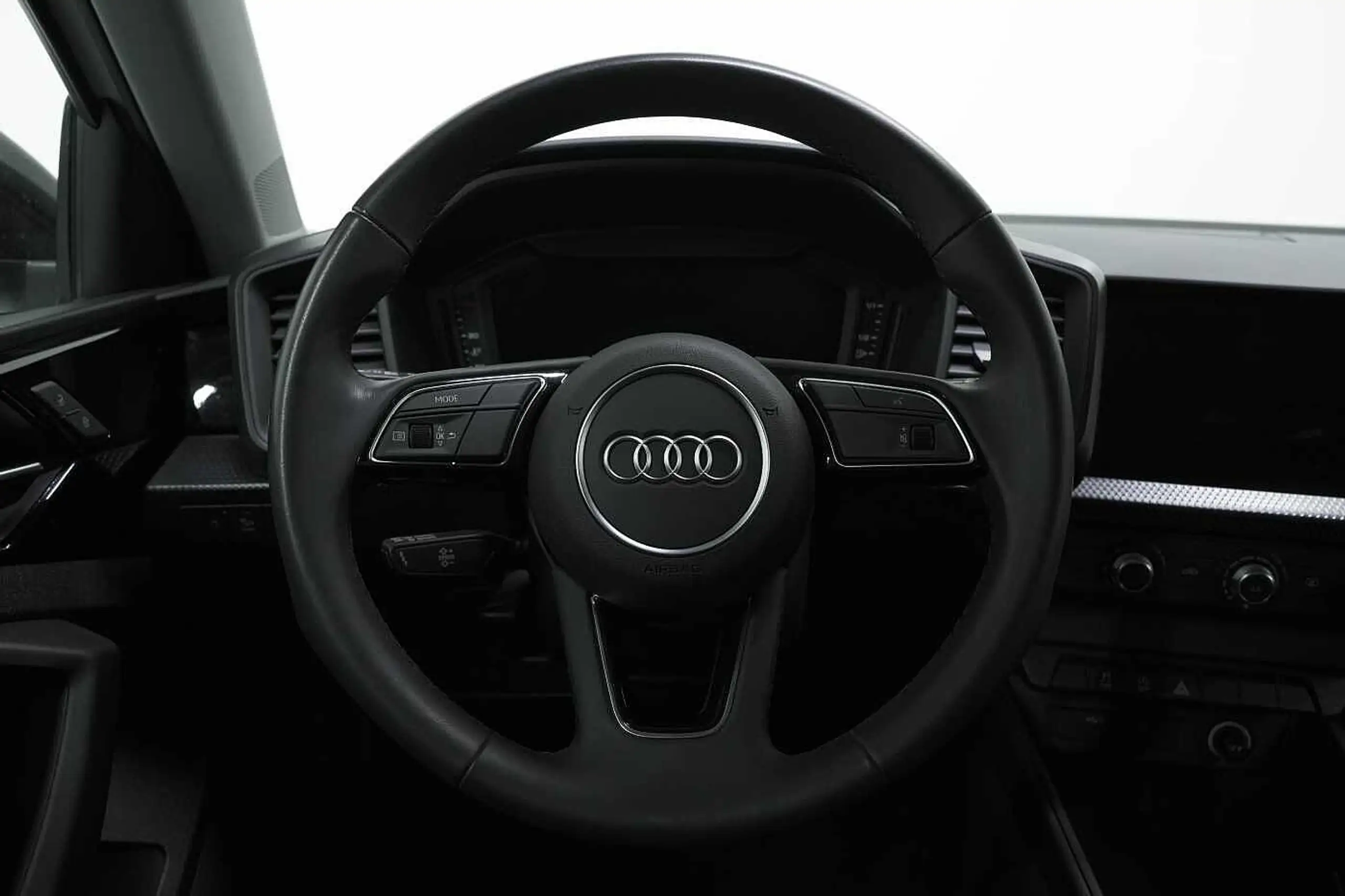 Audi - A1