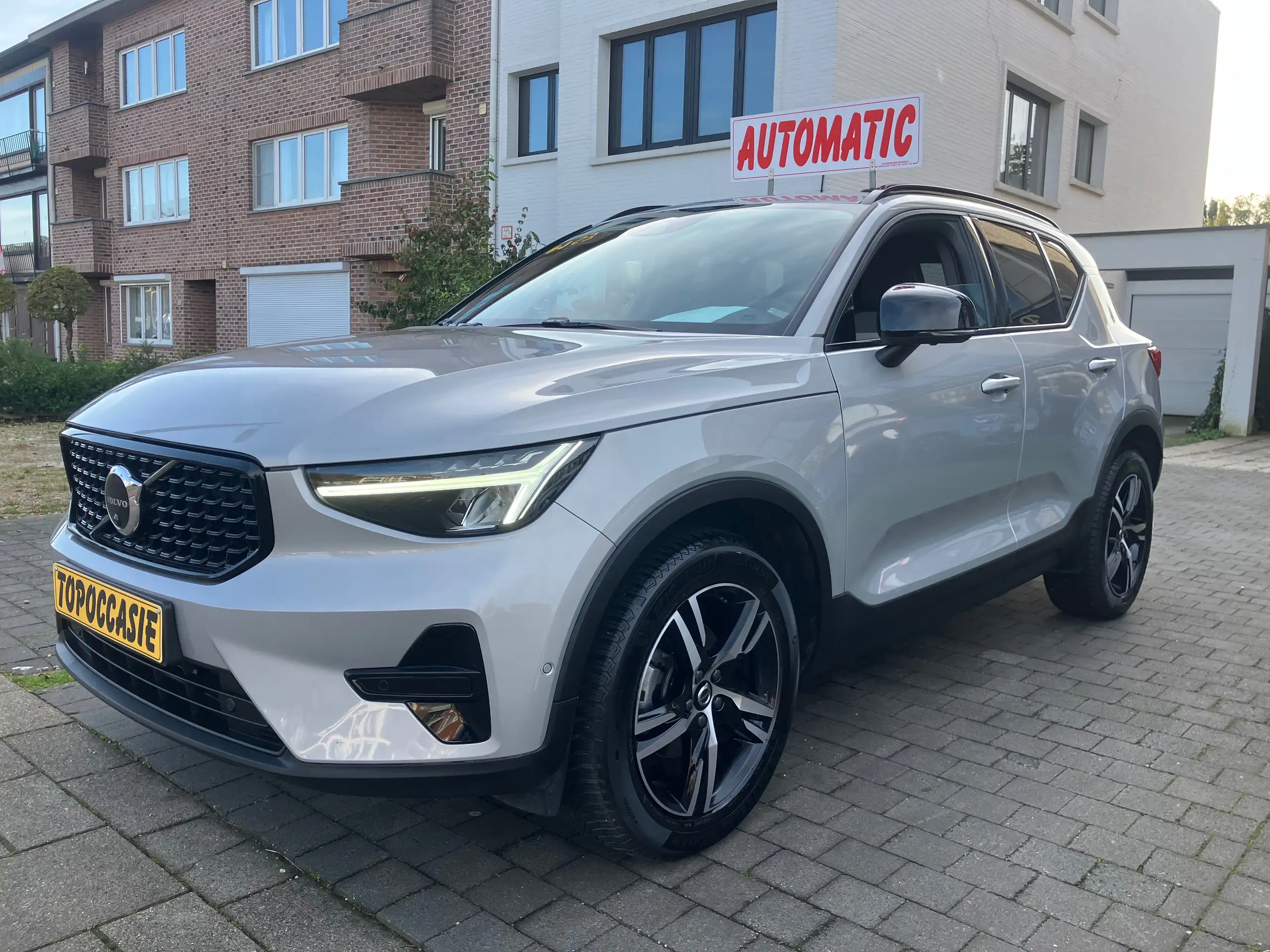 Volvo - XC40