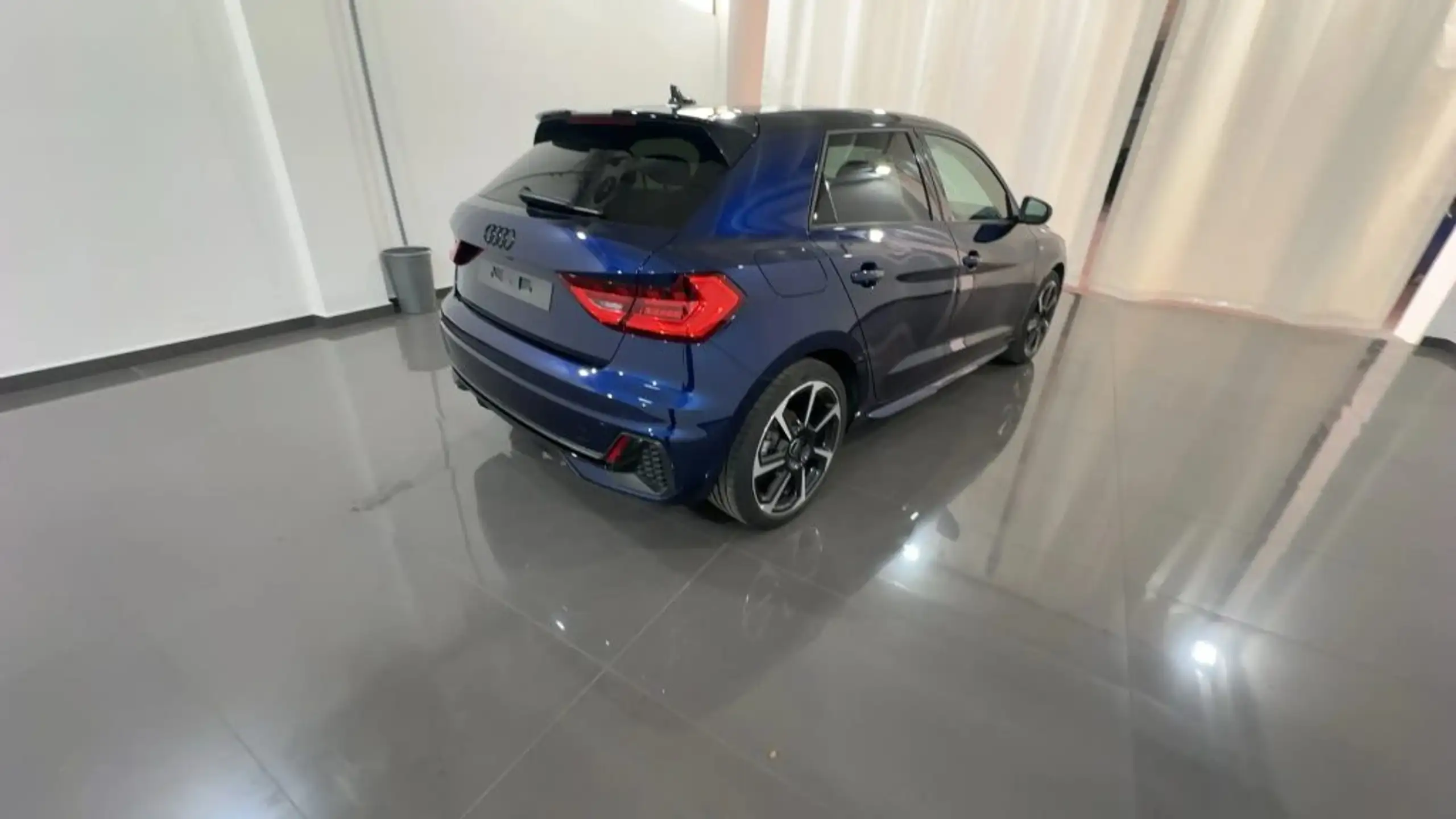 Audi - A1