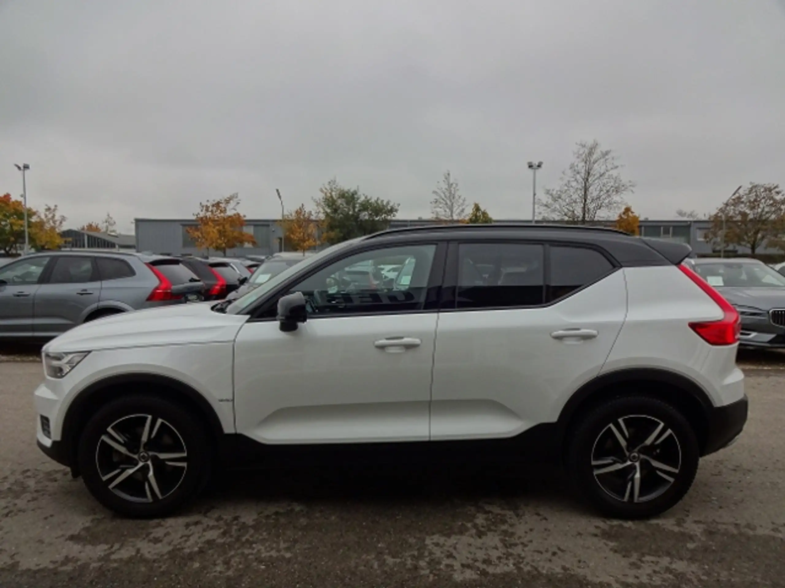 Volvo - XC40