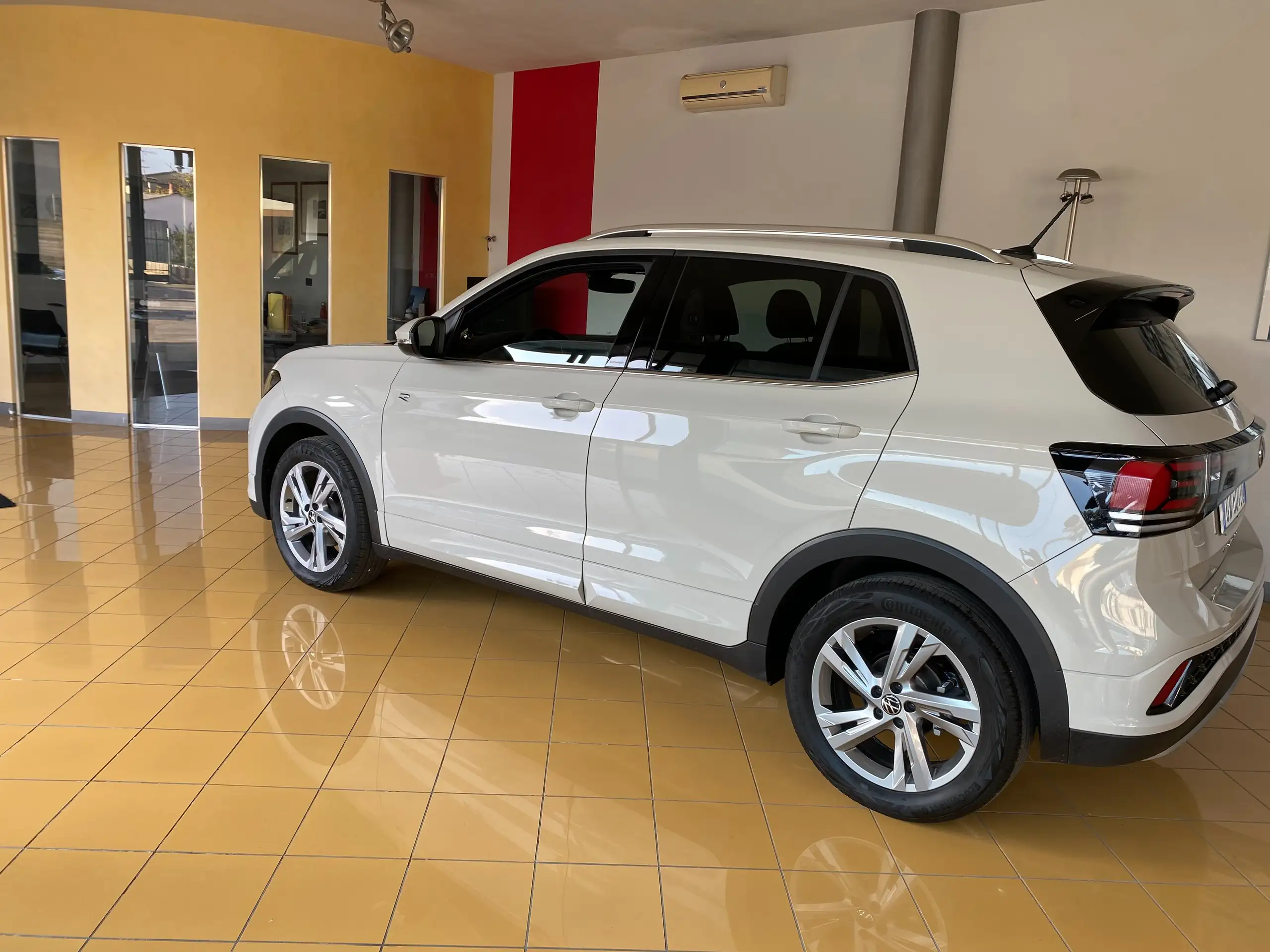 Volkswagen T-Cross 2024