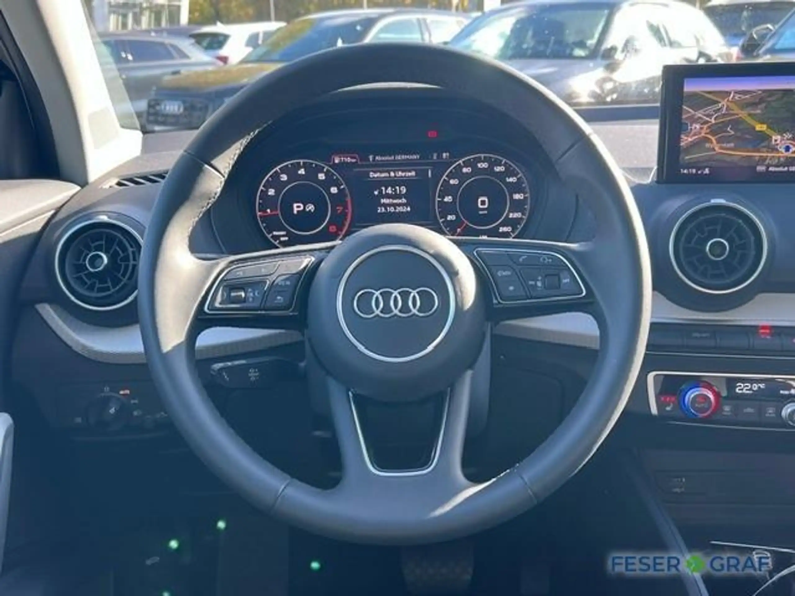 Audi - Q2