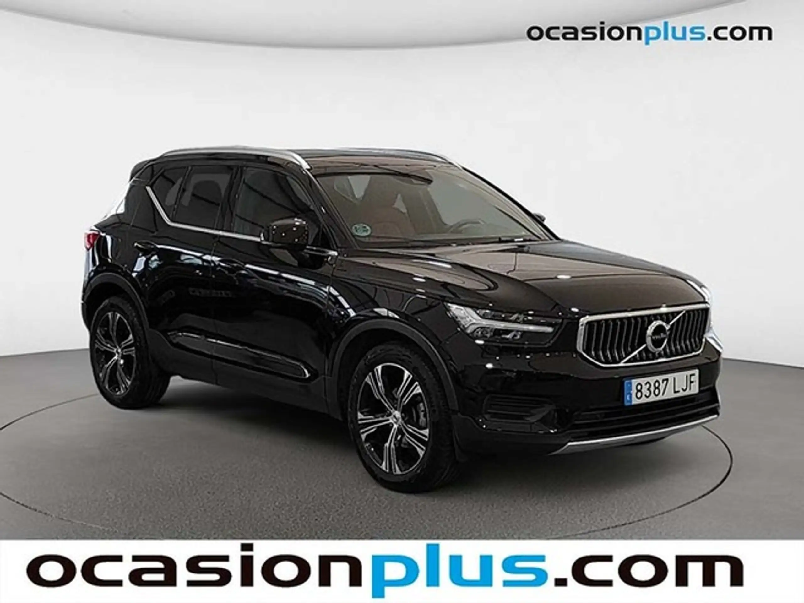 Volvo - XC40