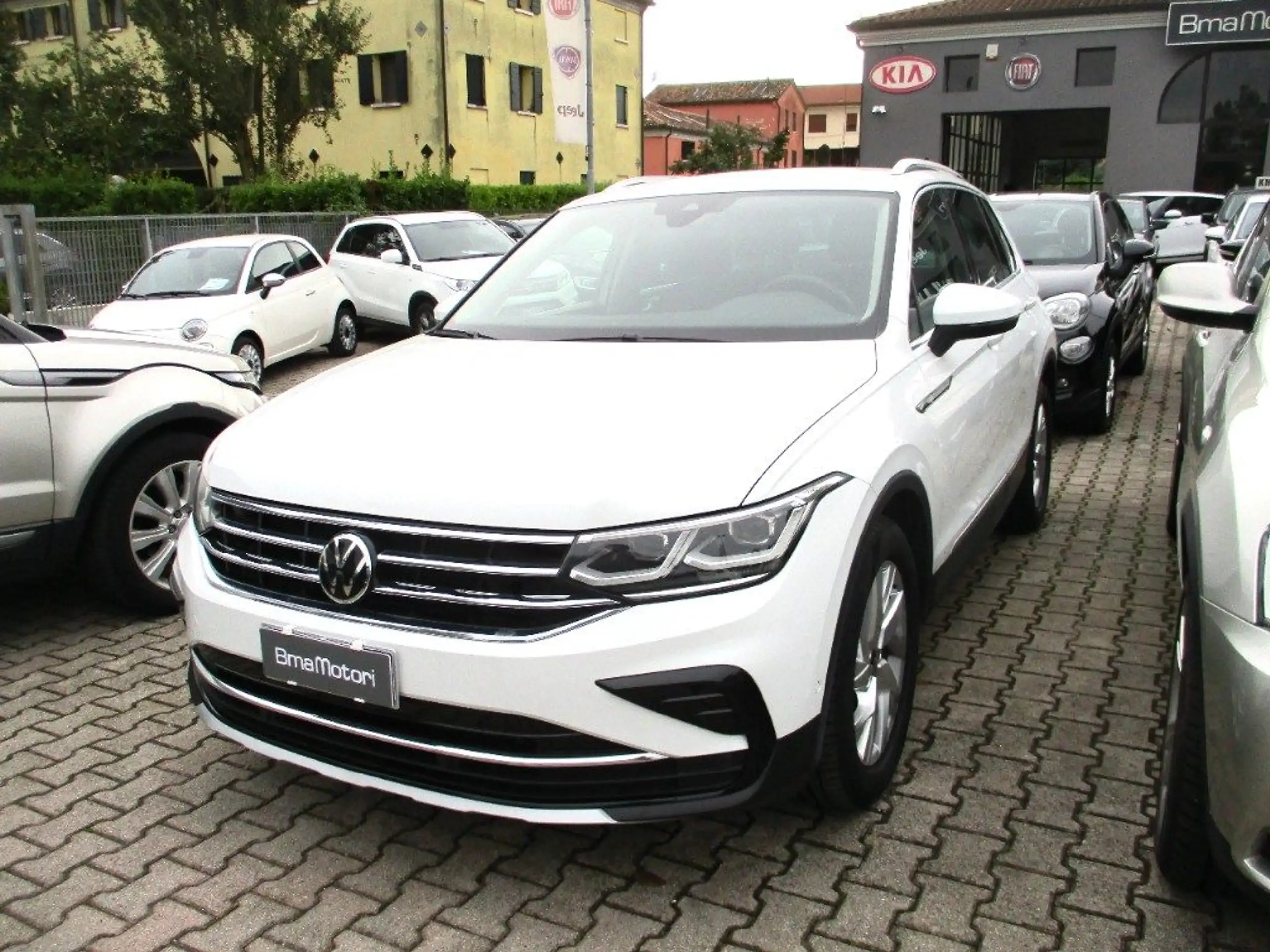 Volkswagen - Tiguan