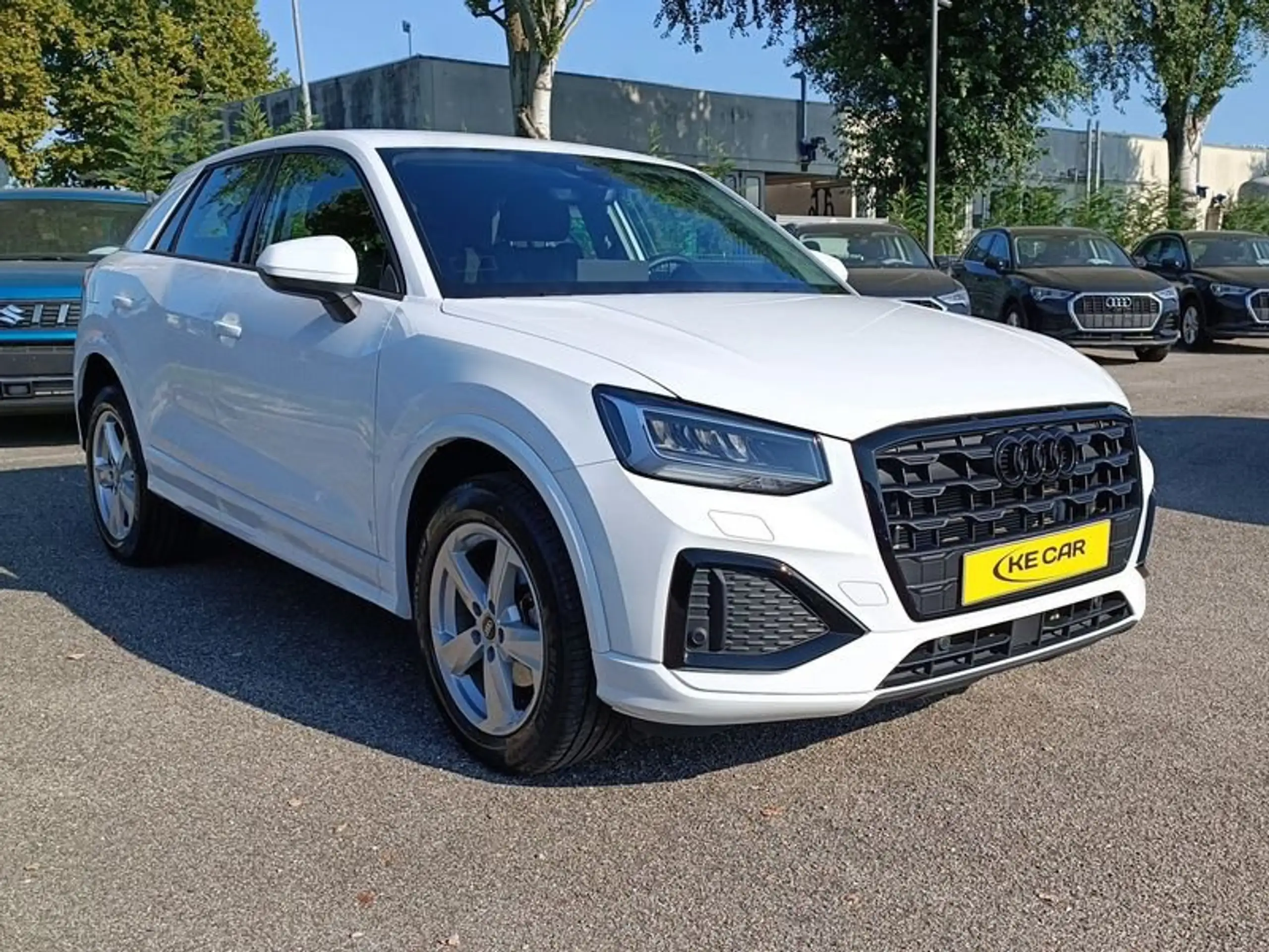 Audi - Q2